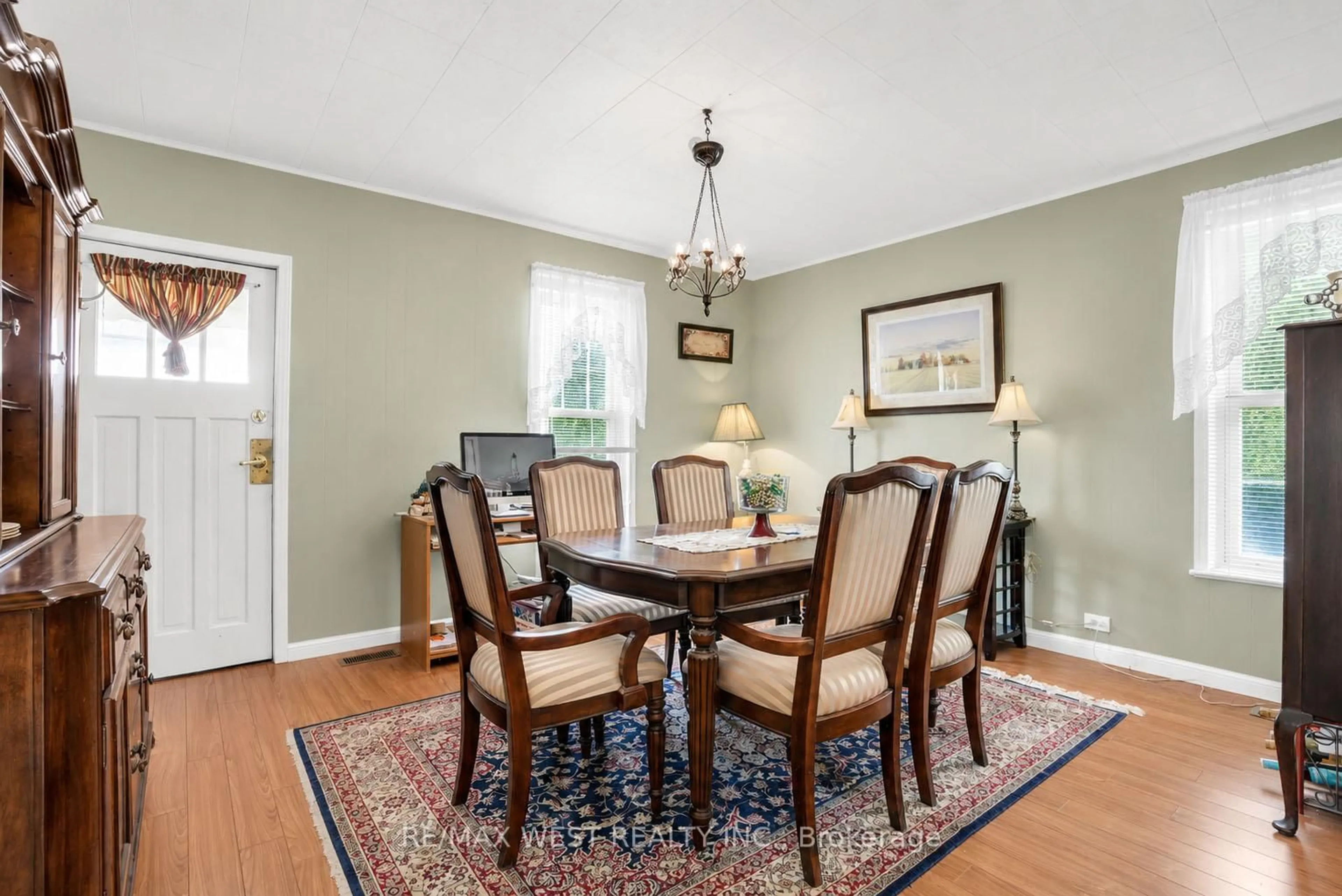 Dining room, unknown for 191 Anne St, Barrie Ontario L4N 2E7
