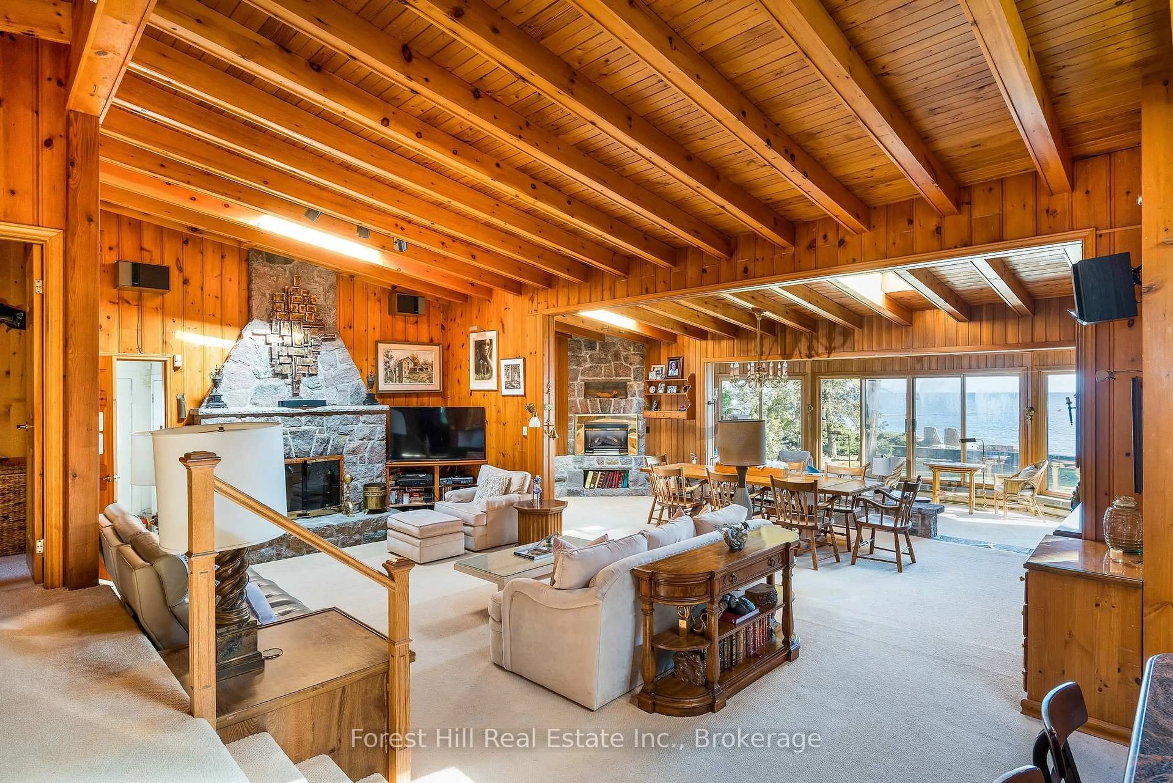 Living room with furniture, unknown for 1628 Tiny Beaches Rd, Tiny Ontario L9M 0J2