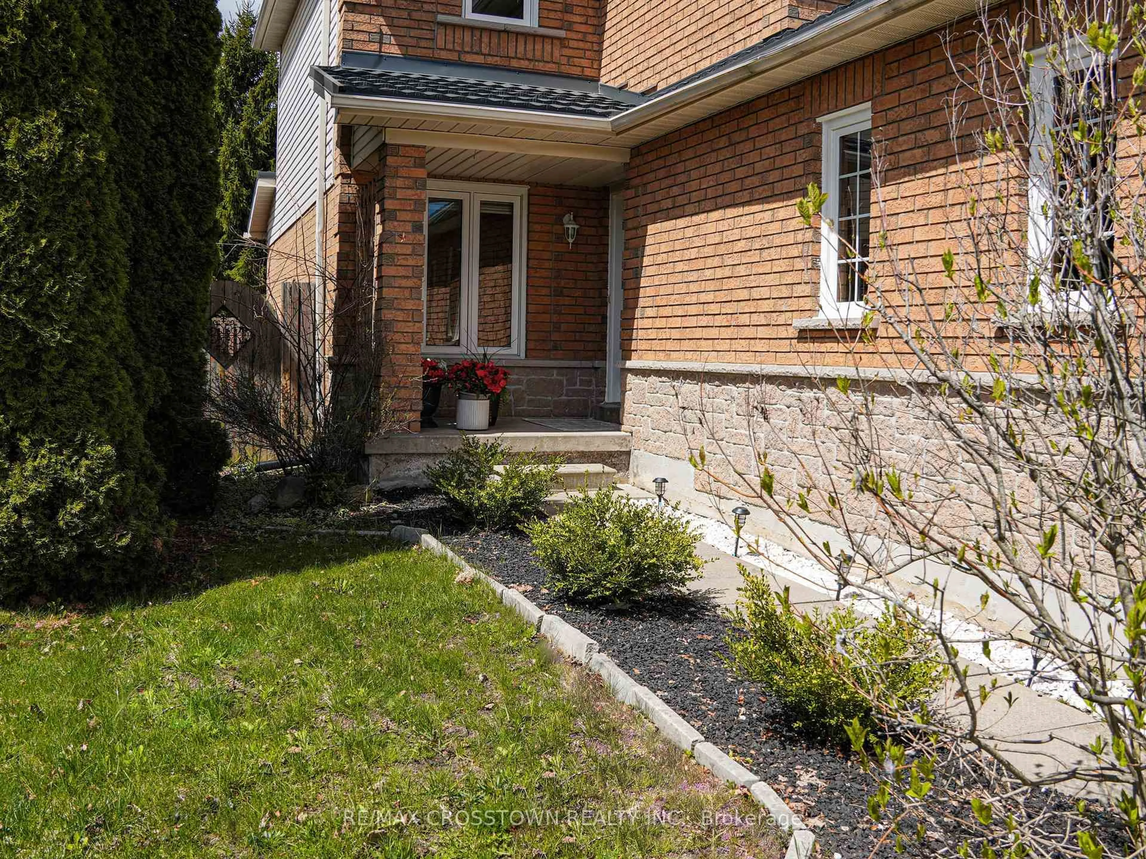 Home with brick exterior material, street for 22 BLUEGRASS Dr, Barrie Ontario L4N 9N9