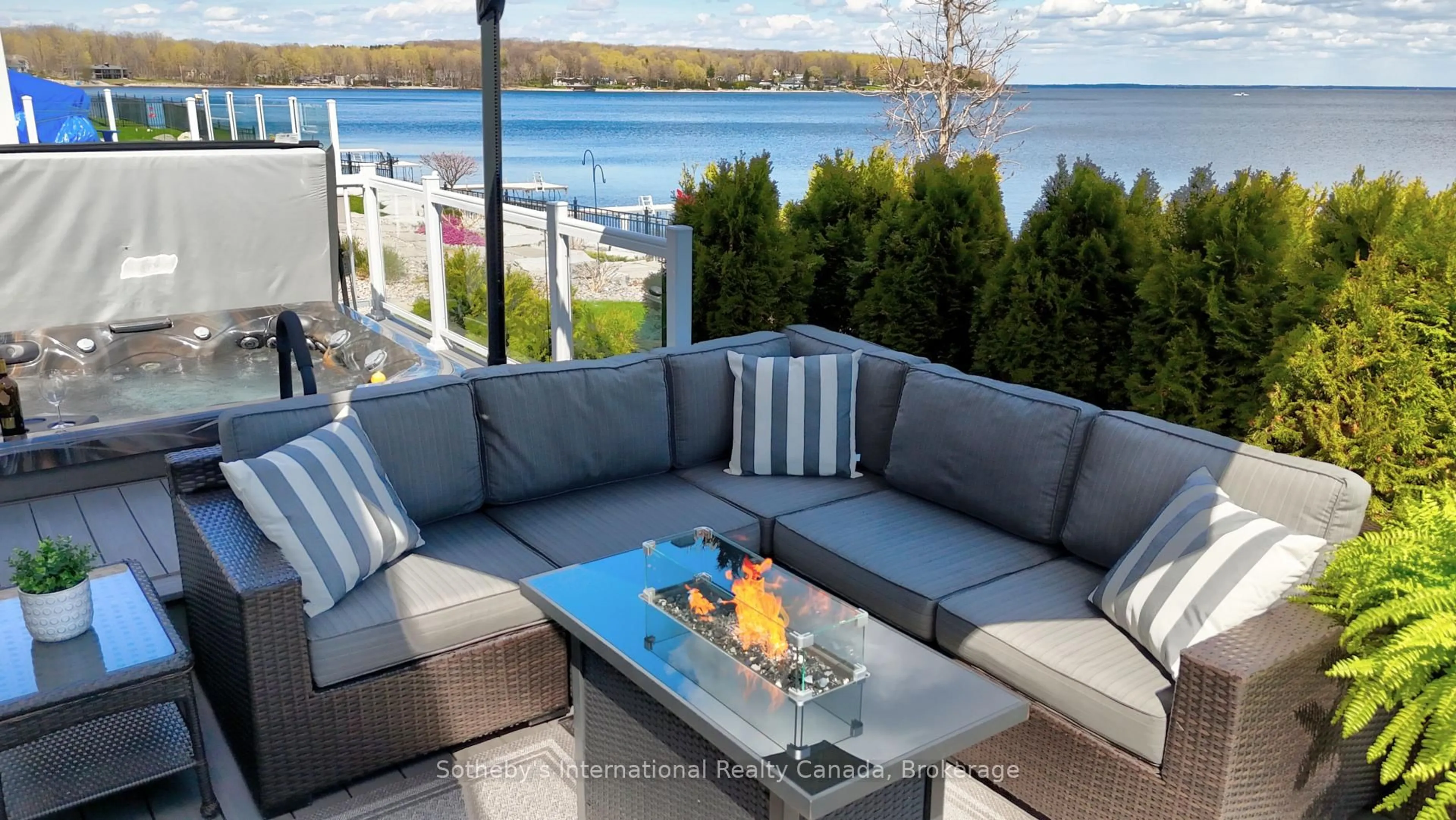 Patio, water/lake/river/ocean view for 409 Bayport Blvd, Midland Ontario L4R 0C4