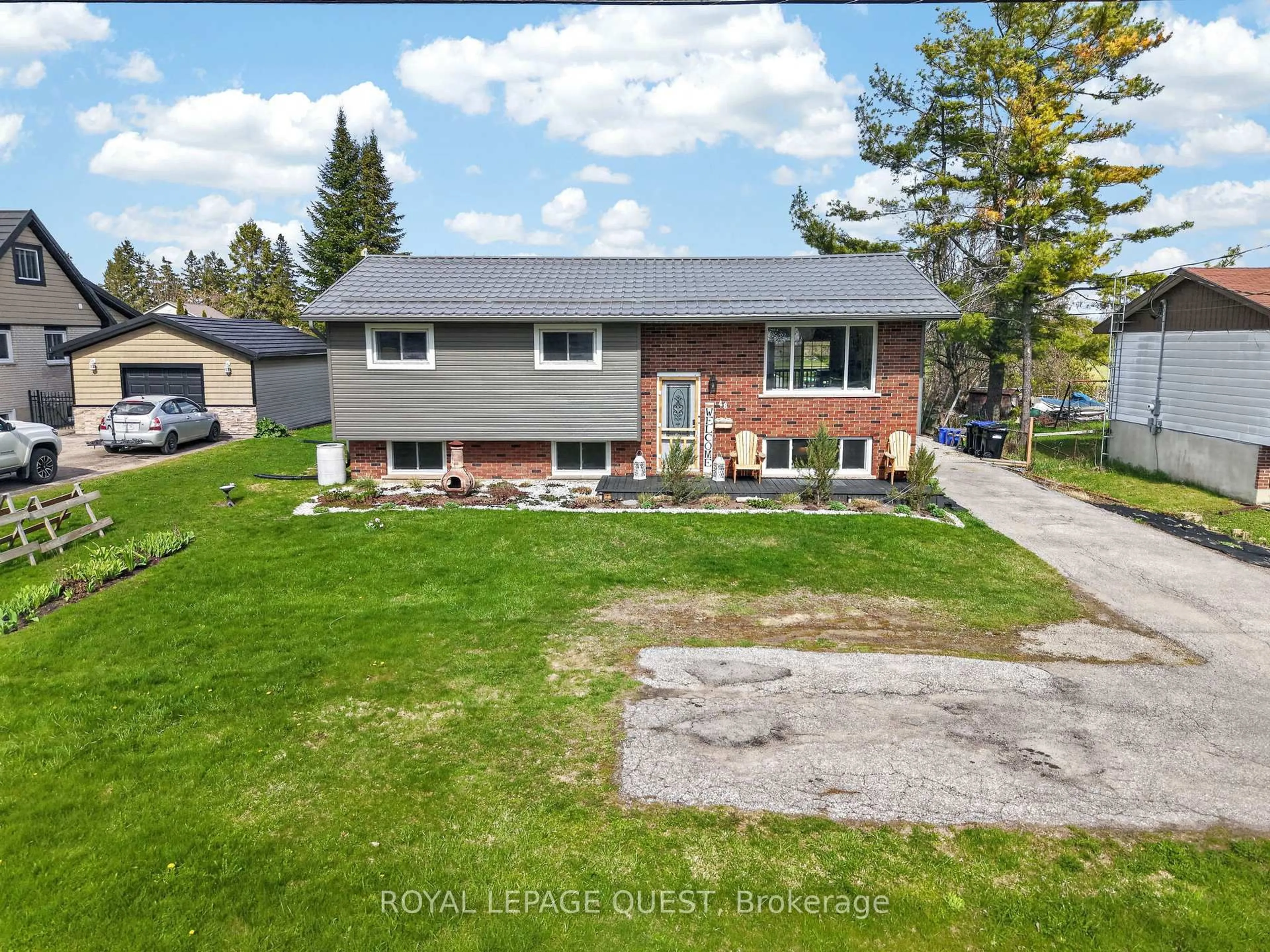 A pic from outside/outdoor area/front of a property/back of a property/a pic from drone, street for 48 Courtland St, Ramara Ontario L3V 1A7