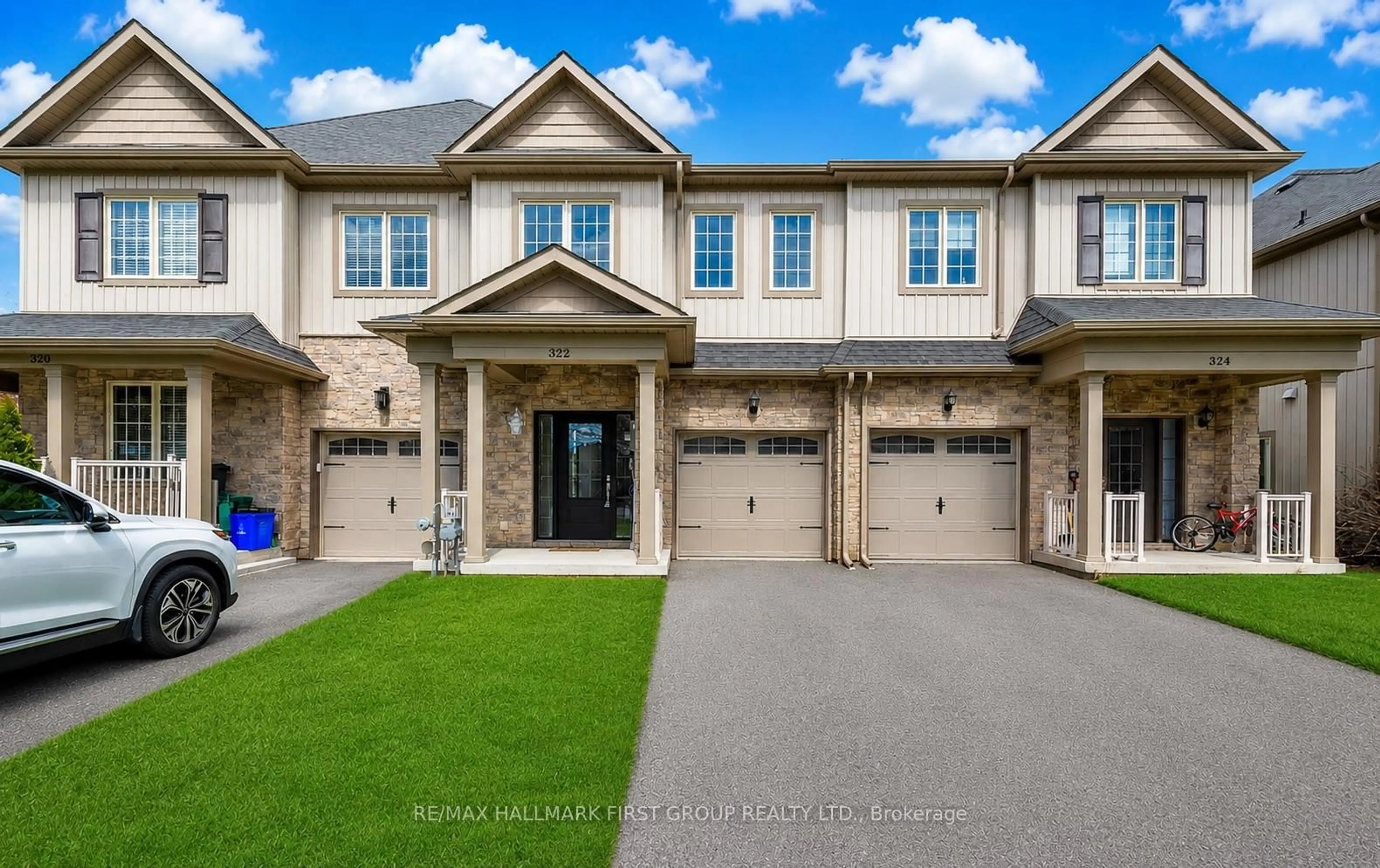 Home with brick exterior material, street for 322 East St, Orillia Ontario L3V 8K9