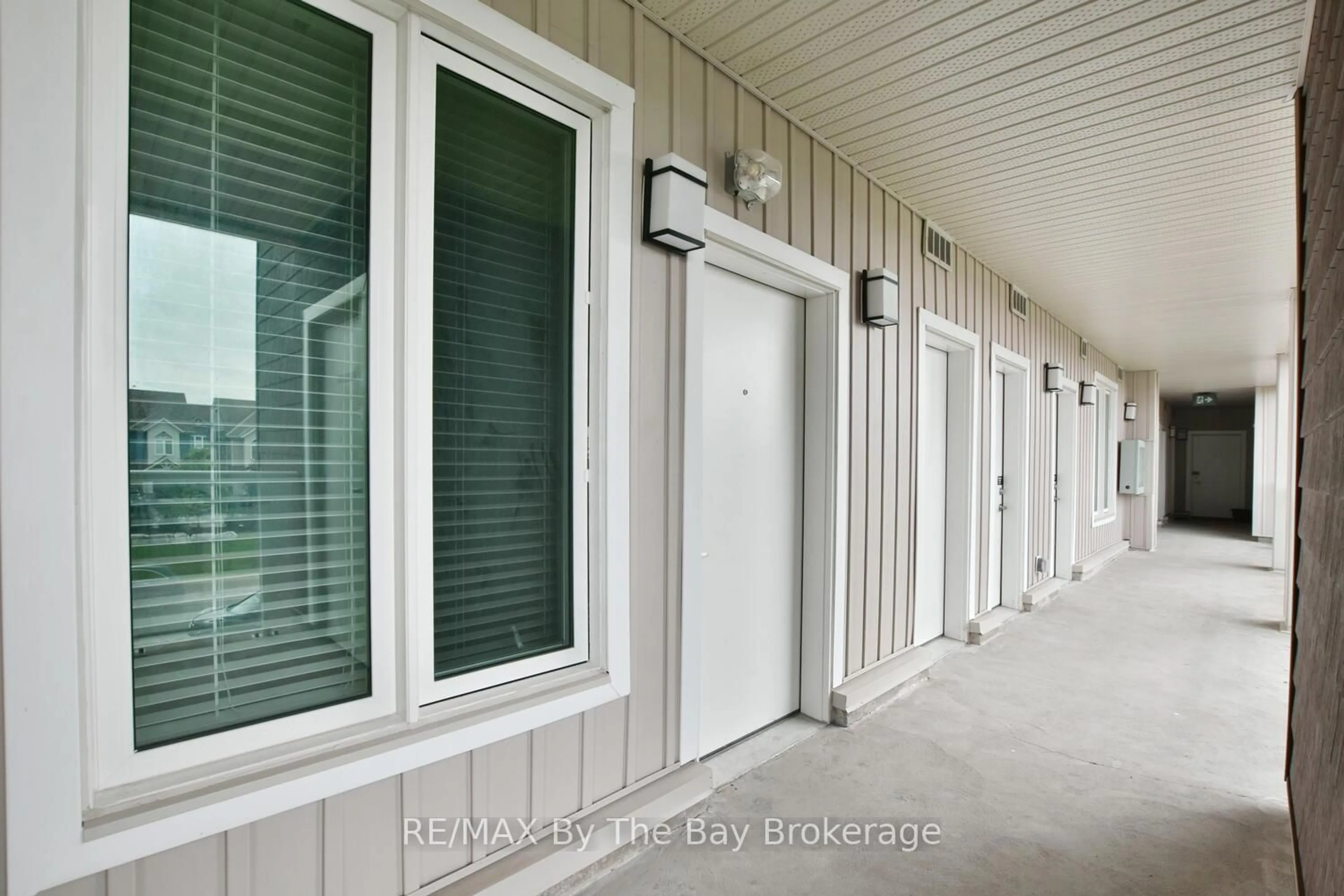 Unknown for 17 Spooner Cres #206, Collingwood Ontario L9Y 1T3
