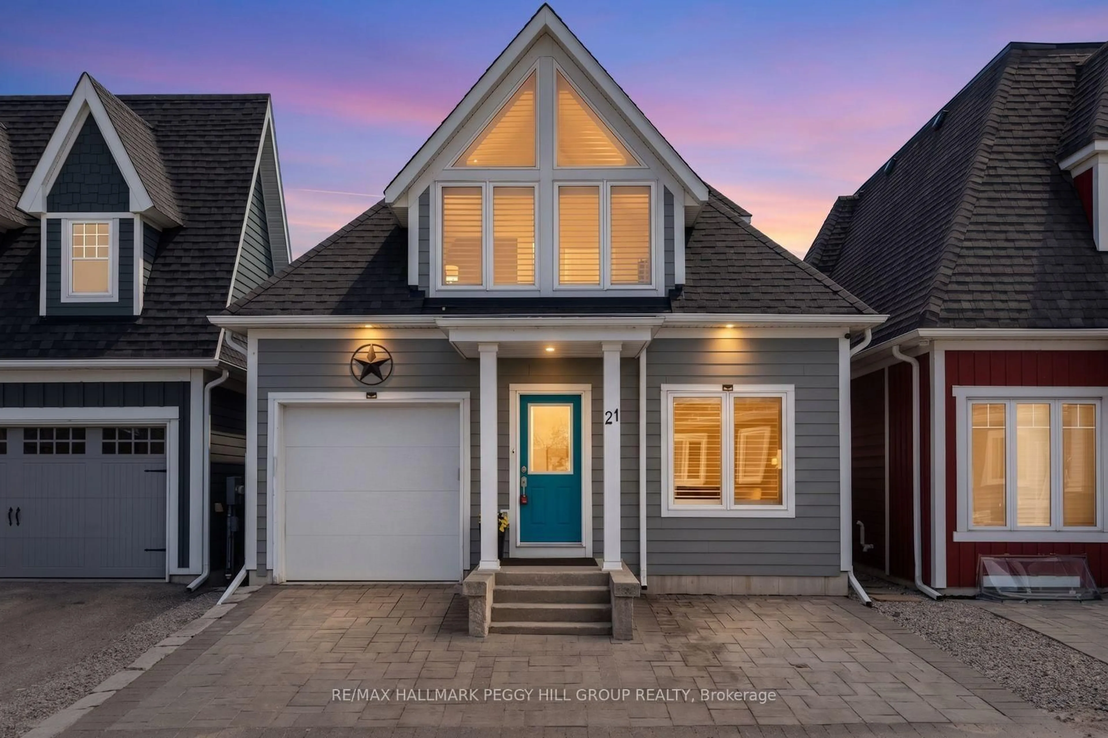 Home with vinyl exterior material, street for 10 Invermara Crt #21, Orillia Ontario L3V 0B7