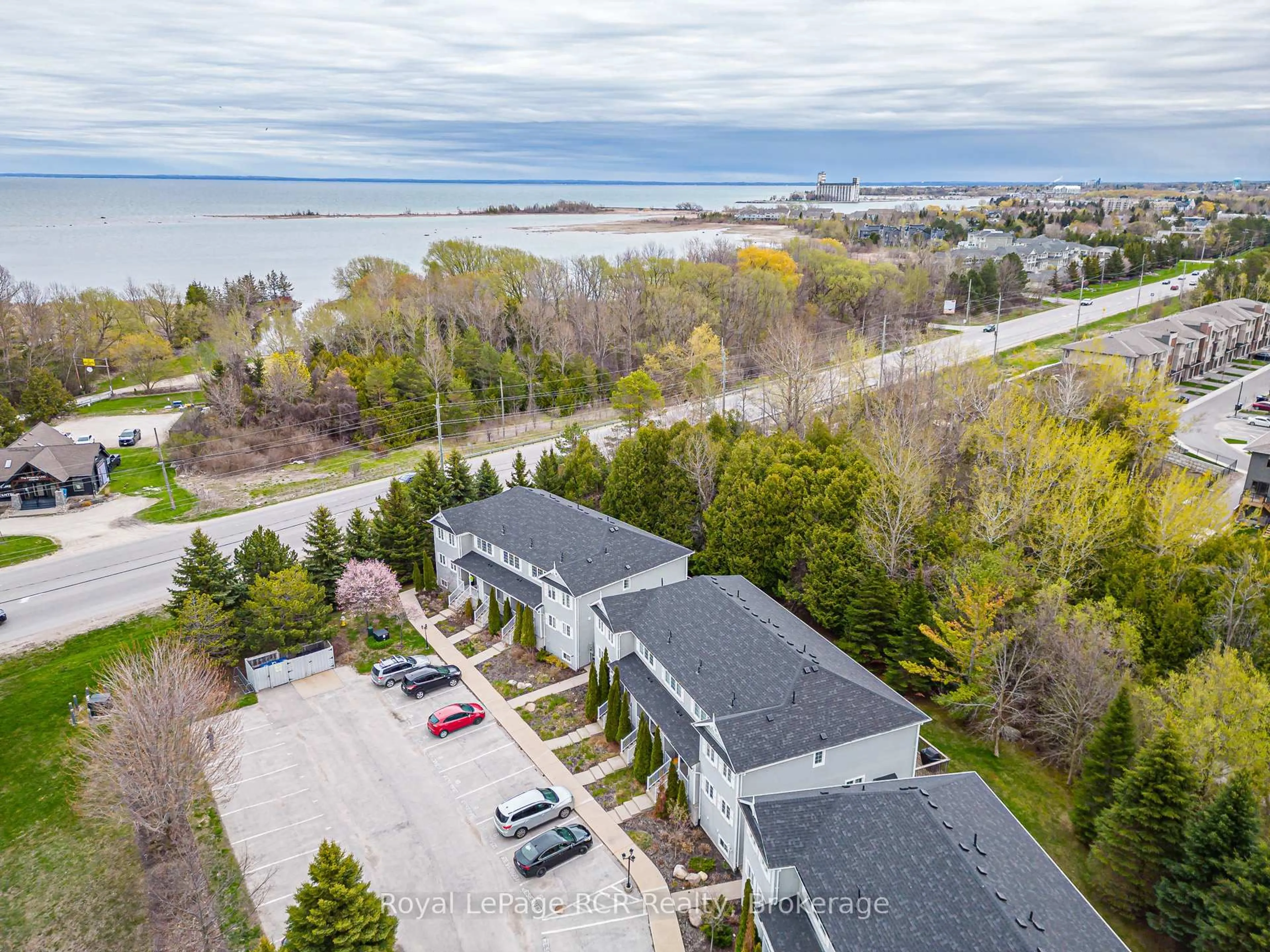 A pic from outside/outdoor area/front of a property/back of a property/a pic from drone, water/lake/river/ocean view for 9 Royalton Lane, Collingwood Ontario L9Y 5K4