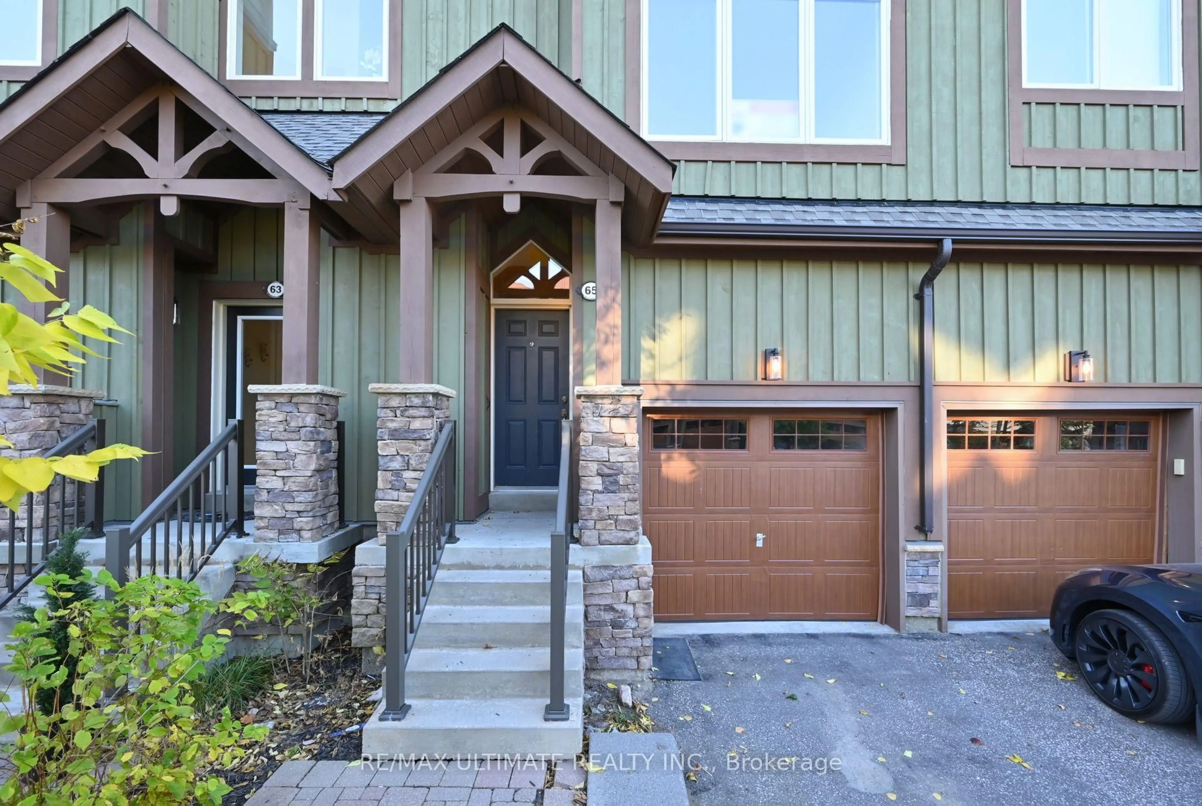 Indoor entryway for 65 Joseph Tr, Collingwood Ontario L9Y 0J3