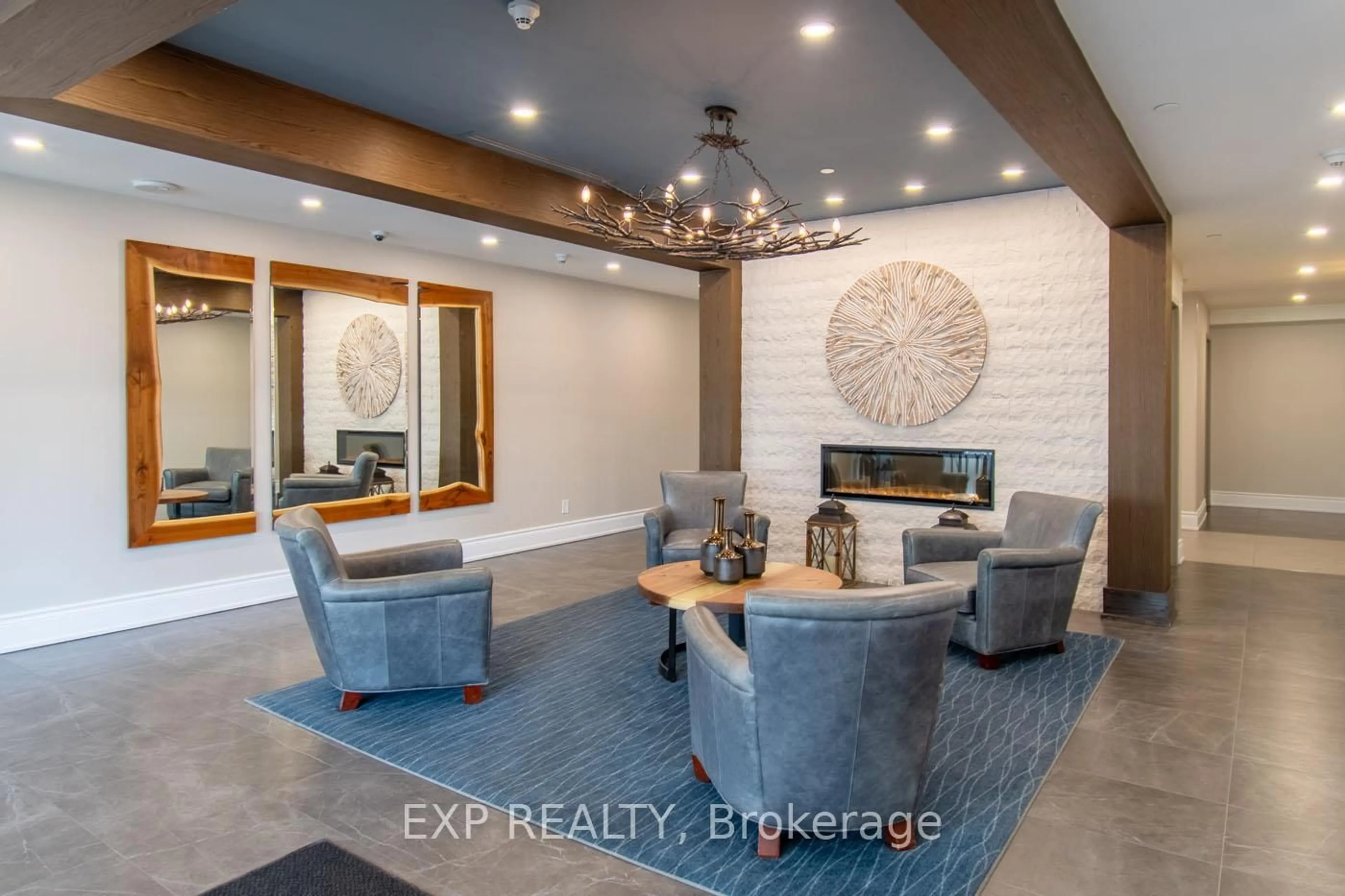 Indoor entryway for 90 Orchard Point Rd #401, Orillia Ontario L3V 1C3