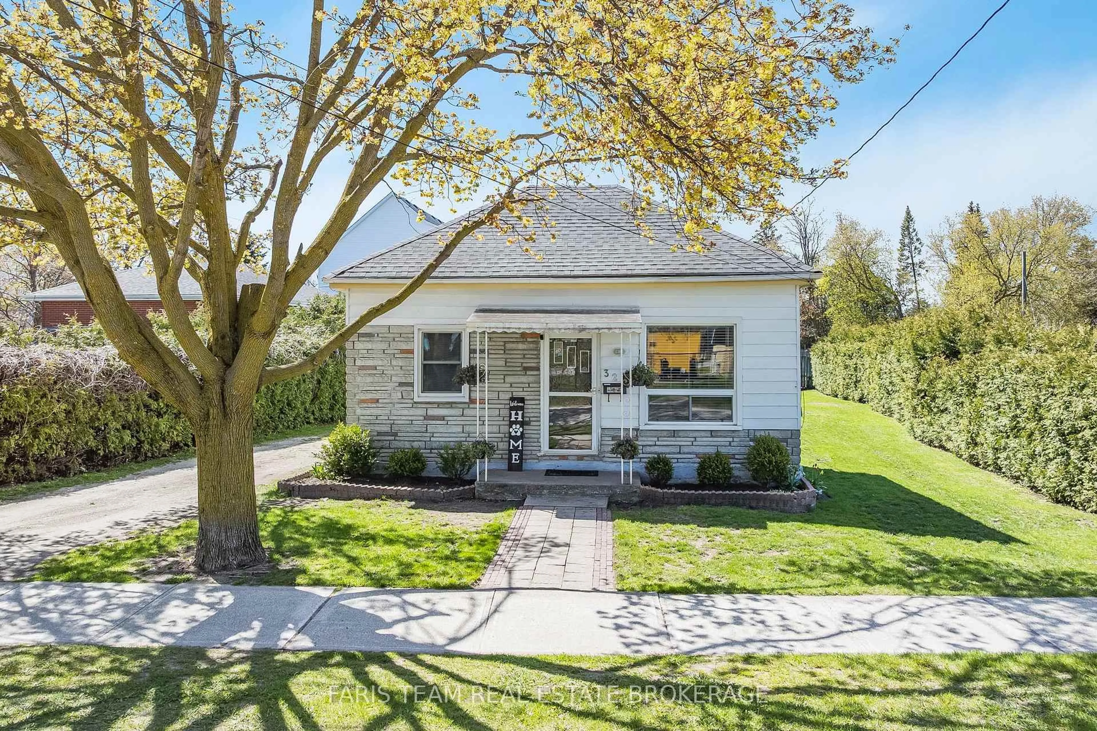 Unknown for 32 Lorne Ave, Collingwood Ontario L9Y 2B6