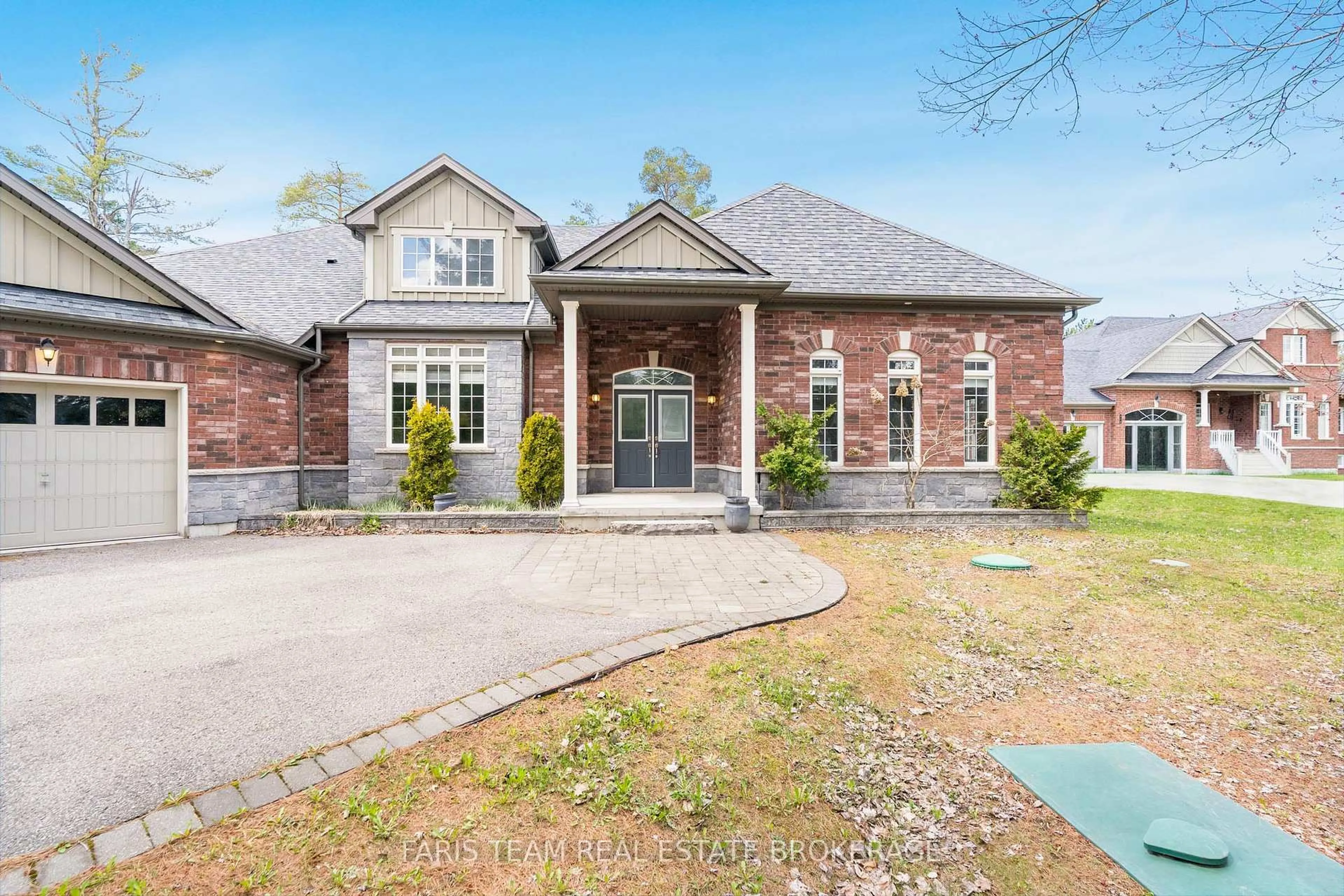 Home with brick exterior material, unknown for 4 Diamond Valley Dr, Oro-Medonte Ontario L0L 2E0
