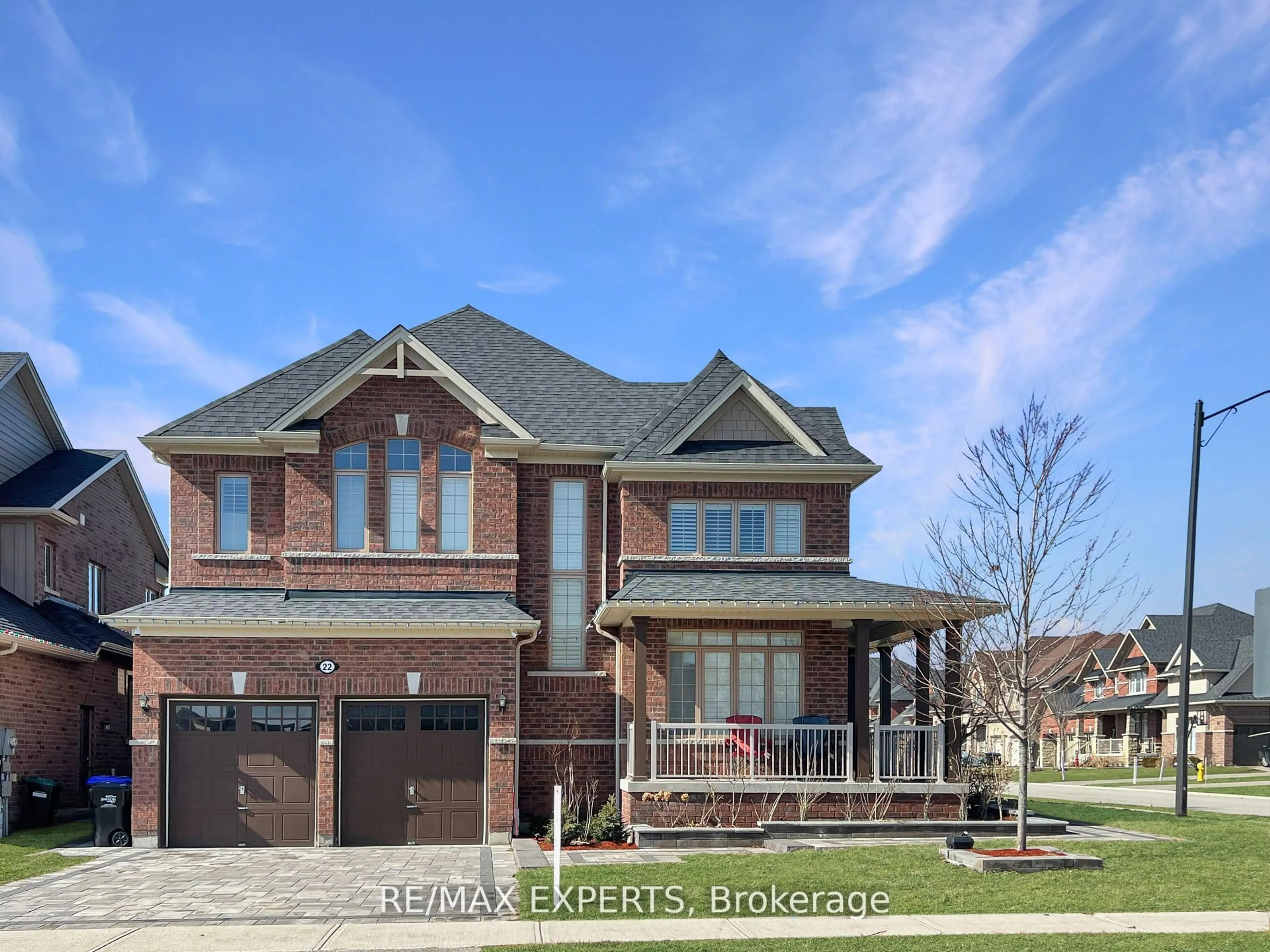 Home with brick exterior material, street for 22 Travers Gate, Springwater Ontario L9X 0S8