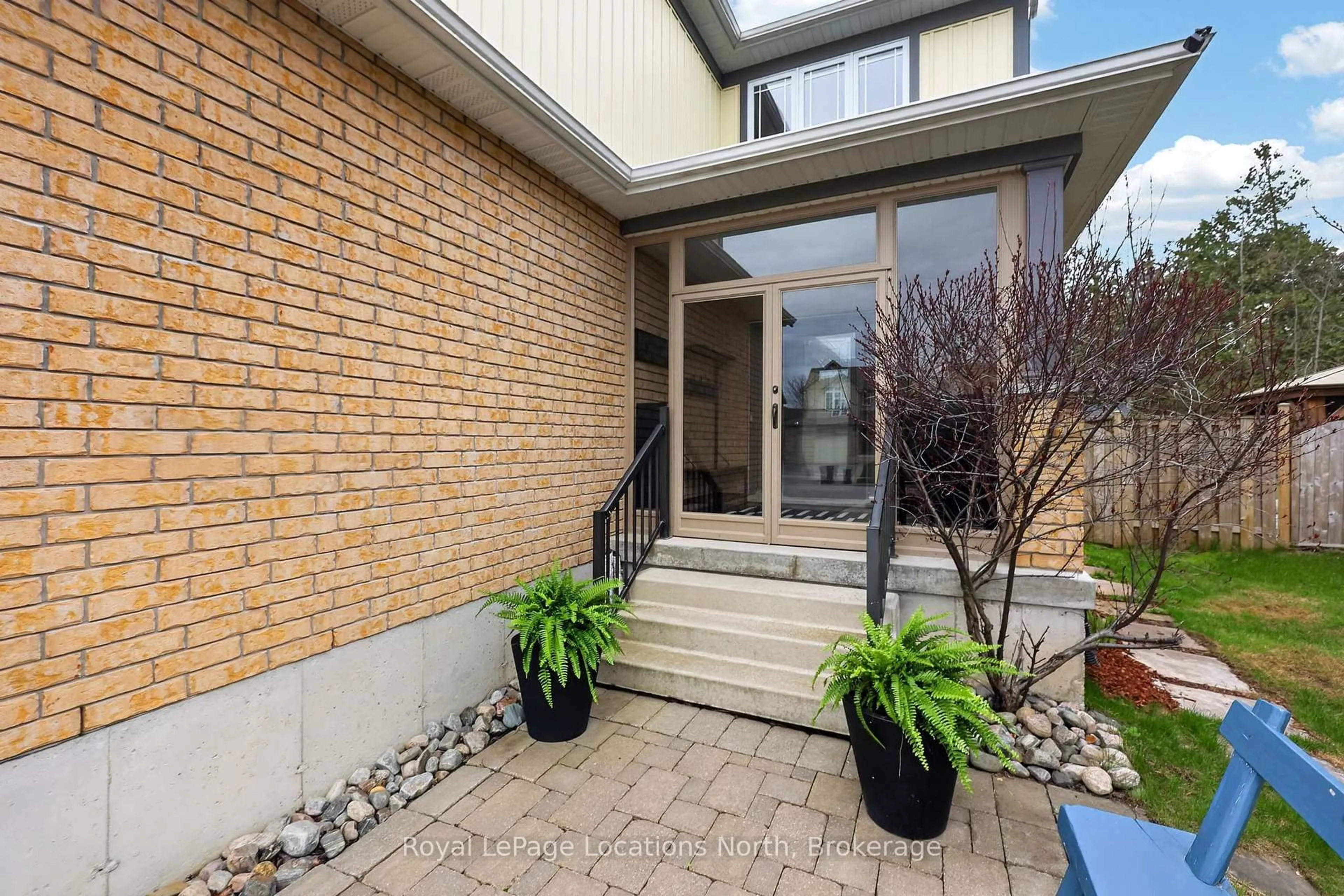 Unknown for 54 Williams St, Collingwood Ontario L9Y 0C4