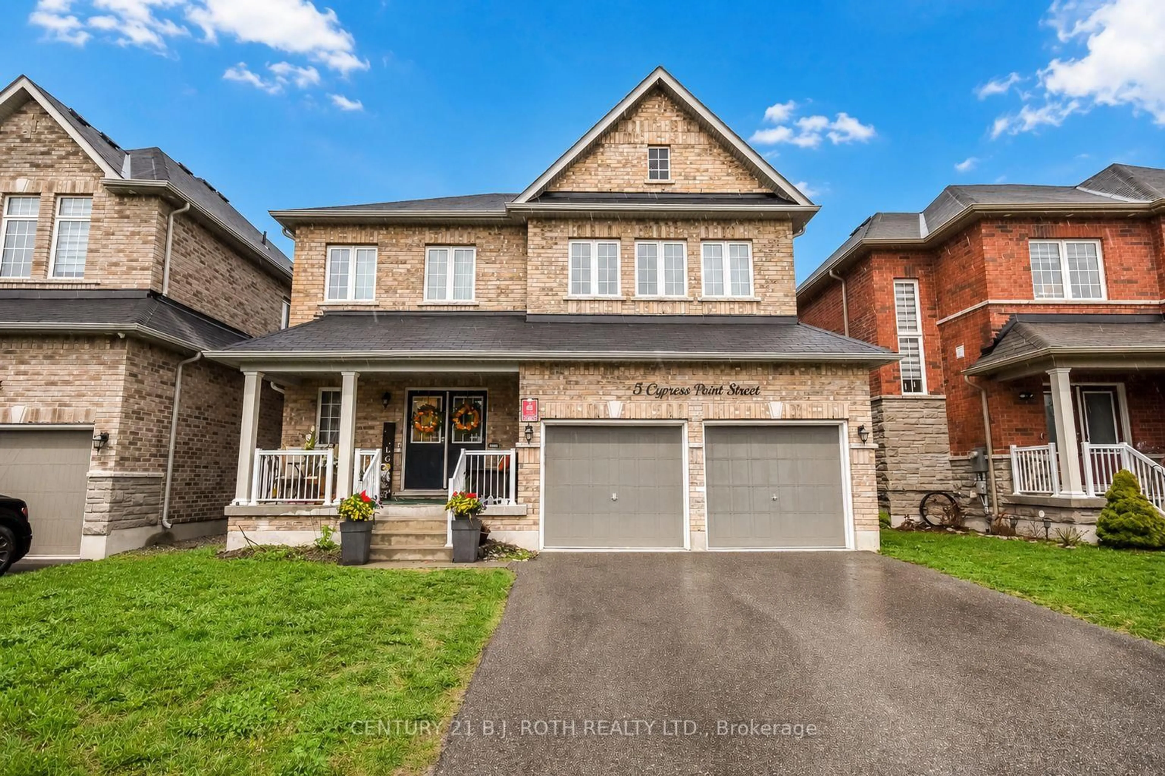 Home with brick exterior material, street for 5 Cypress Point St, Barrie Ontario L4N 6J9
