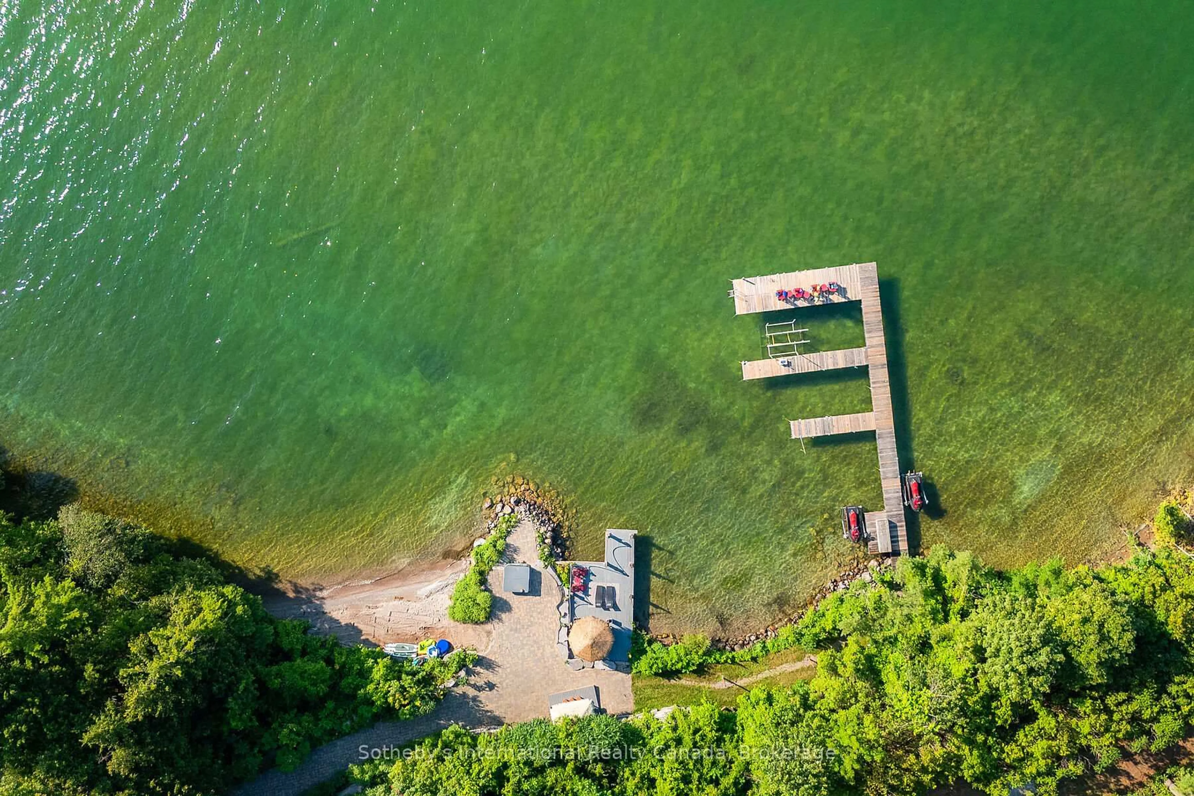 A pic from outside/outdoor area/front of a property/back of a property/a pic from drone, water/lake/river/ocean view for 2533 Ridge Rd, Oro-Medonte Ontario L0L 2L0