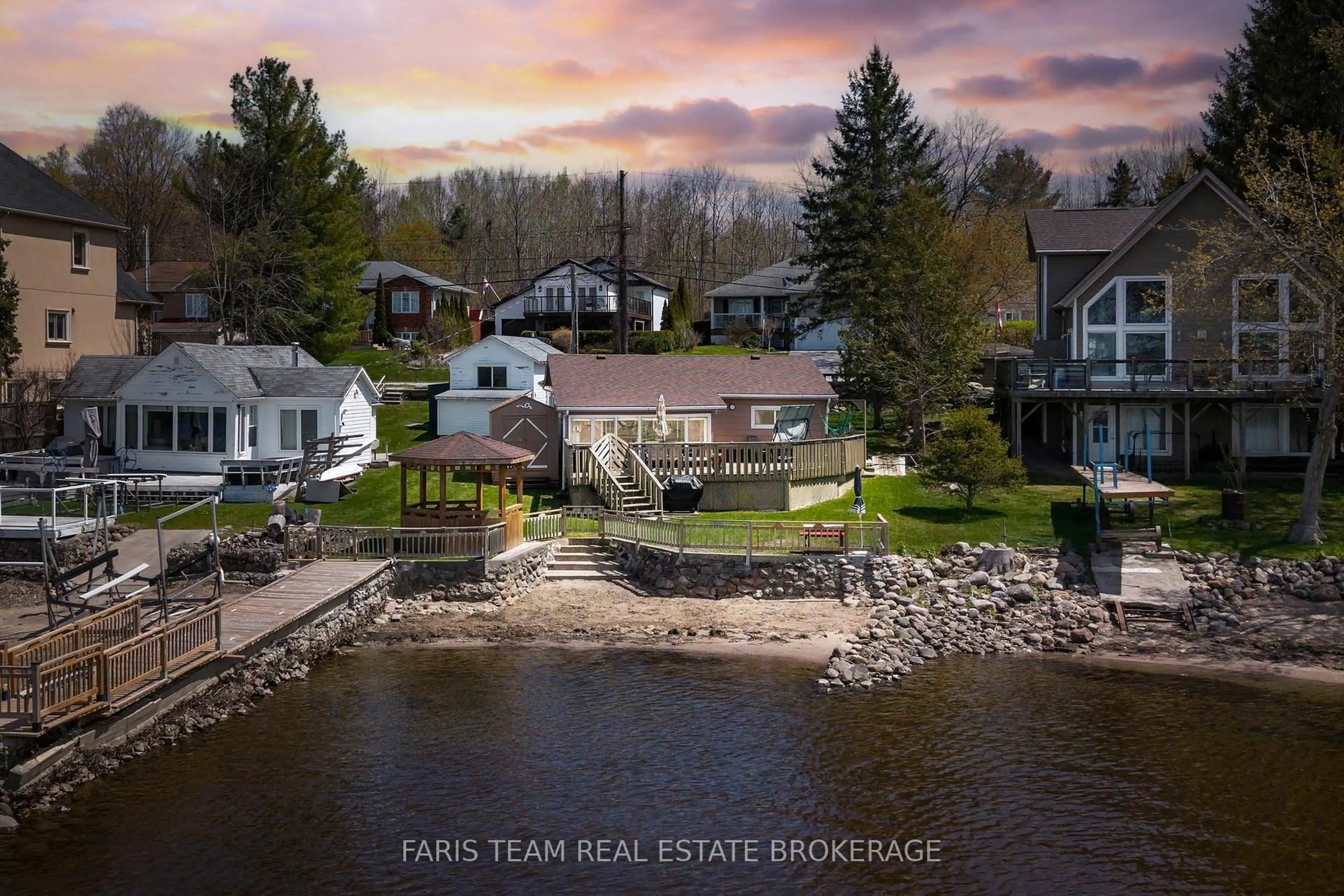 A pic from outside/outdoor area/front of a property/back of a property/a pic from drone, water/lake/river/ocean view for 148 Hoyt Ave, Tay Ontario L0K 2A0