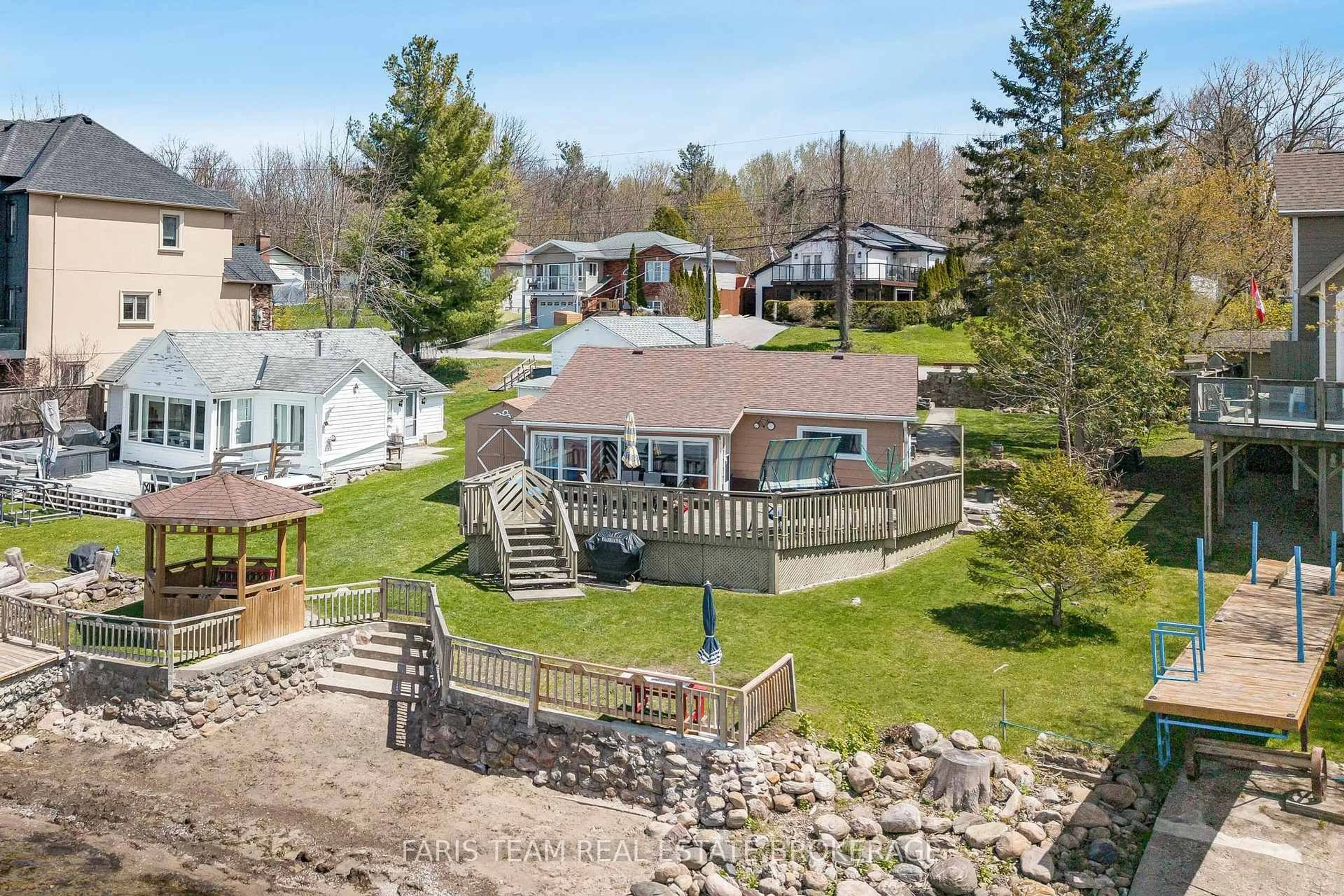 A pic from outside/outdoor area/front of a property/back of a property/a pic from drone, water/lake/river/ocean view for 148 Hoyt Ave, Tay Ontario L0K 2A0
