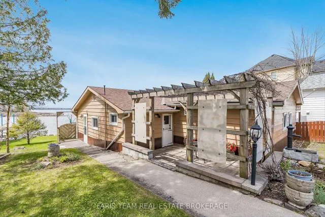 148 Hoyt Ave, Tay 5