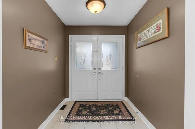 82 Bishop Dr, Barrie 2