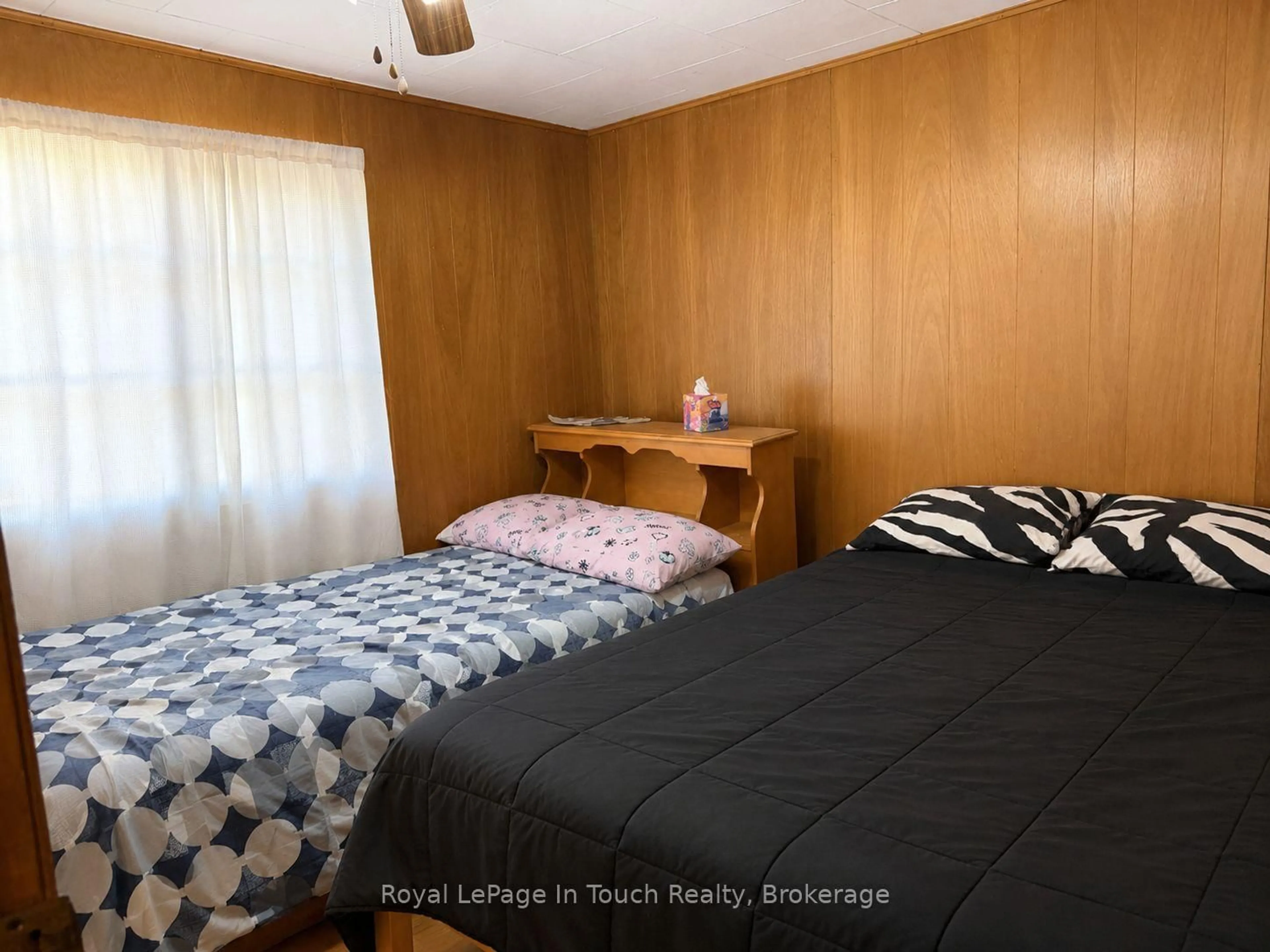 A pic of a room for 43 Winterset Ave, Tiny Ontario L0L 2J0
