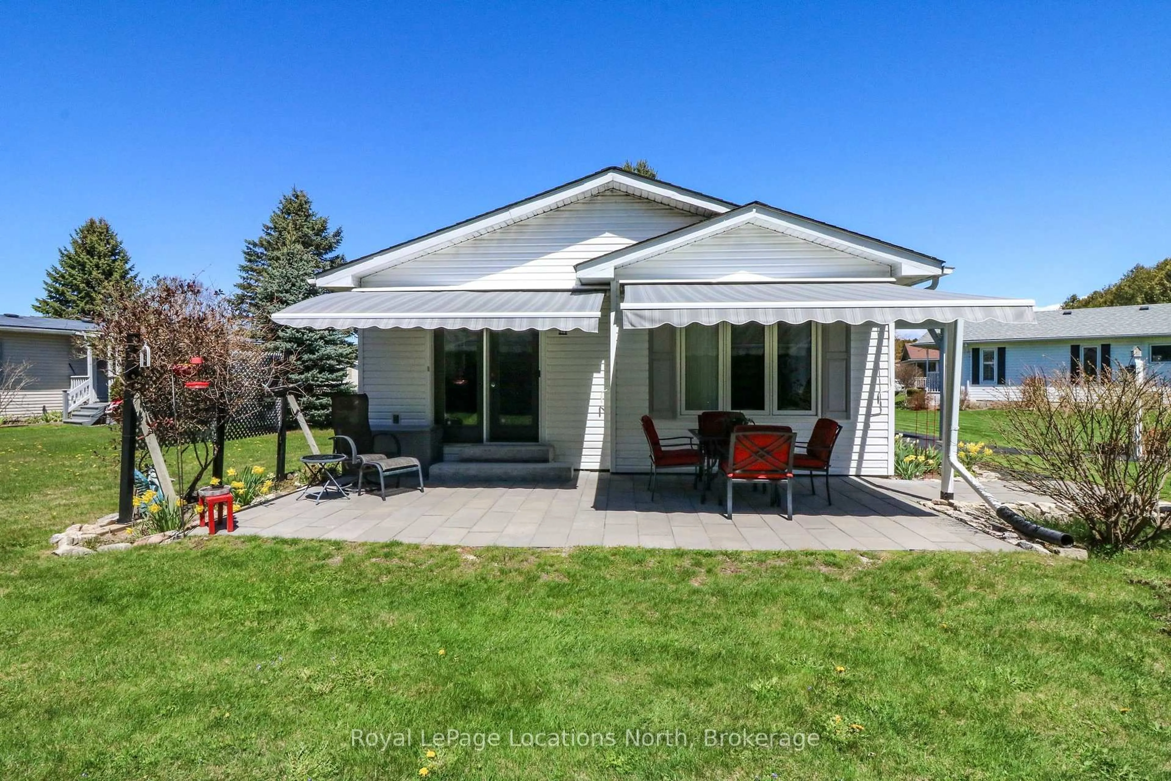 Patio, unknown for 37 Indiana Ave, Wasaga Beach Ontario L9Z 3A8