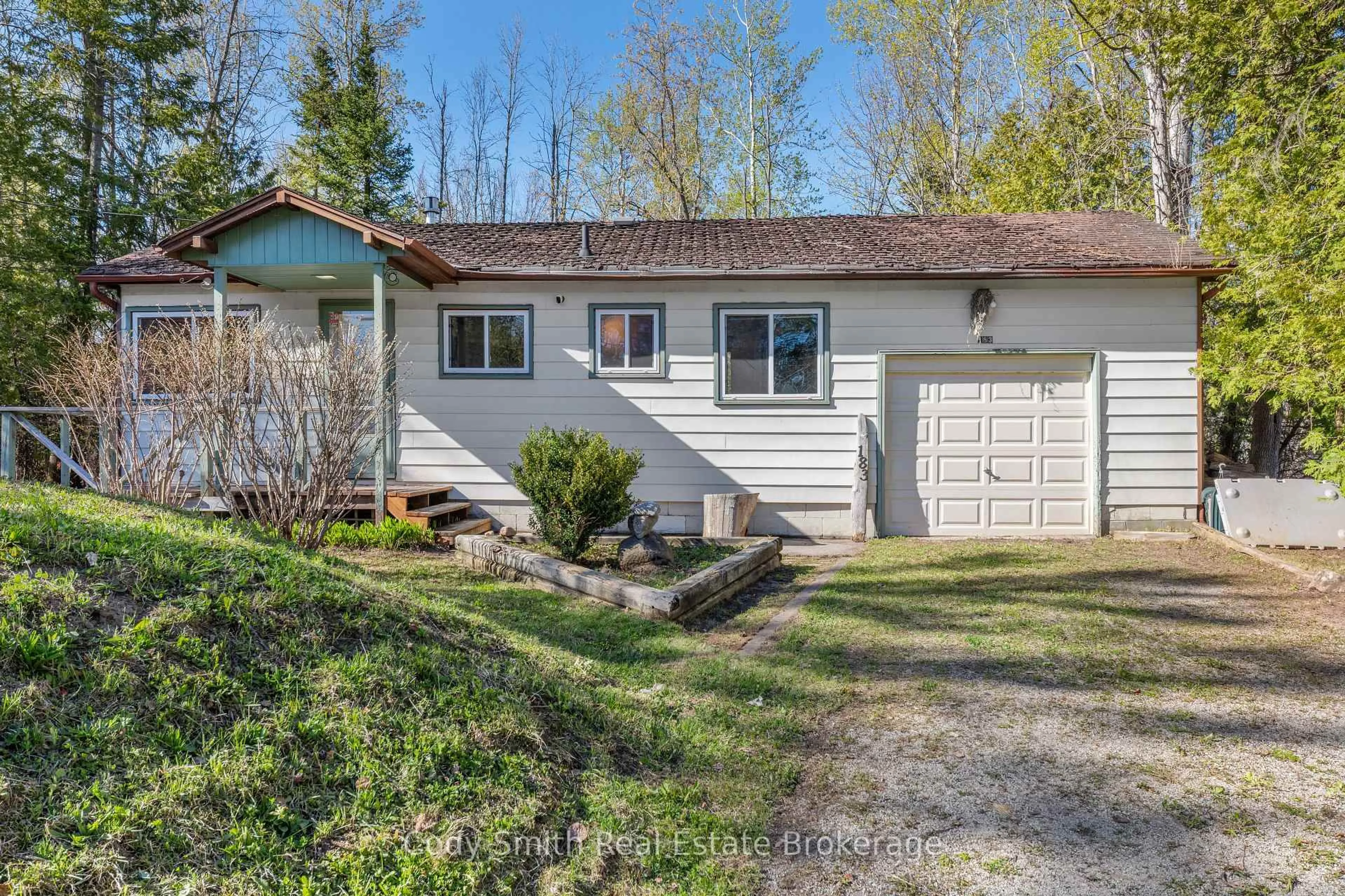 Unknown for 183 Paradise Ave, Tay Ontario L0K 1R0