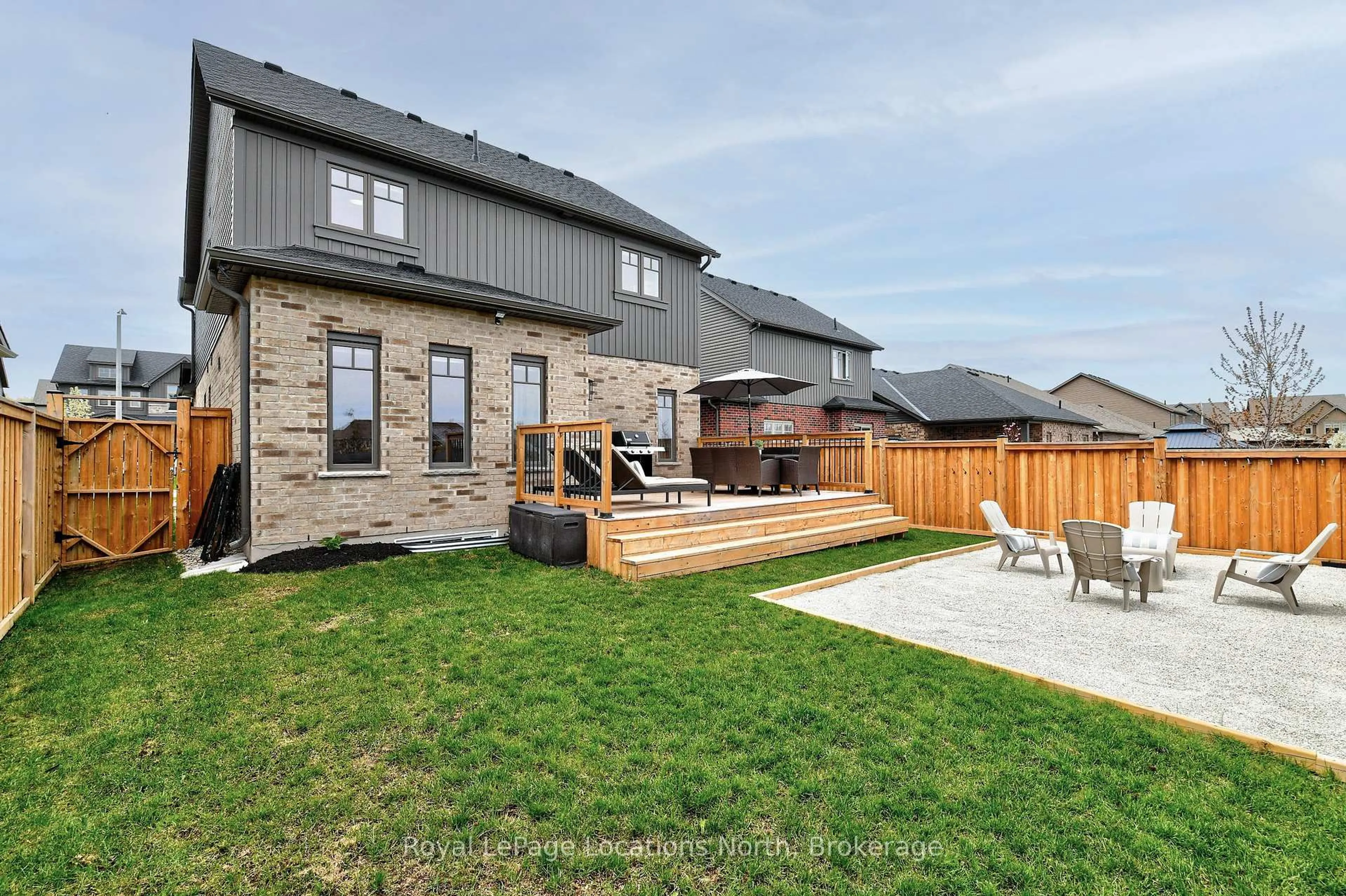 Unknown for 13 Bassett St, Collingwood Ontario L9Y 3B7