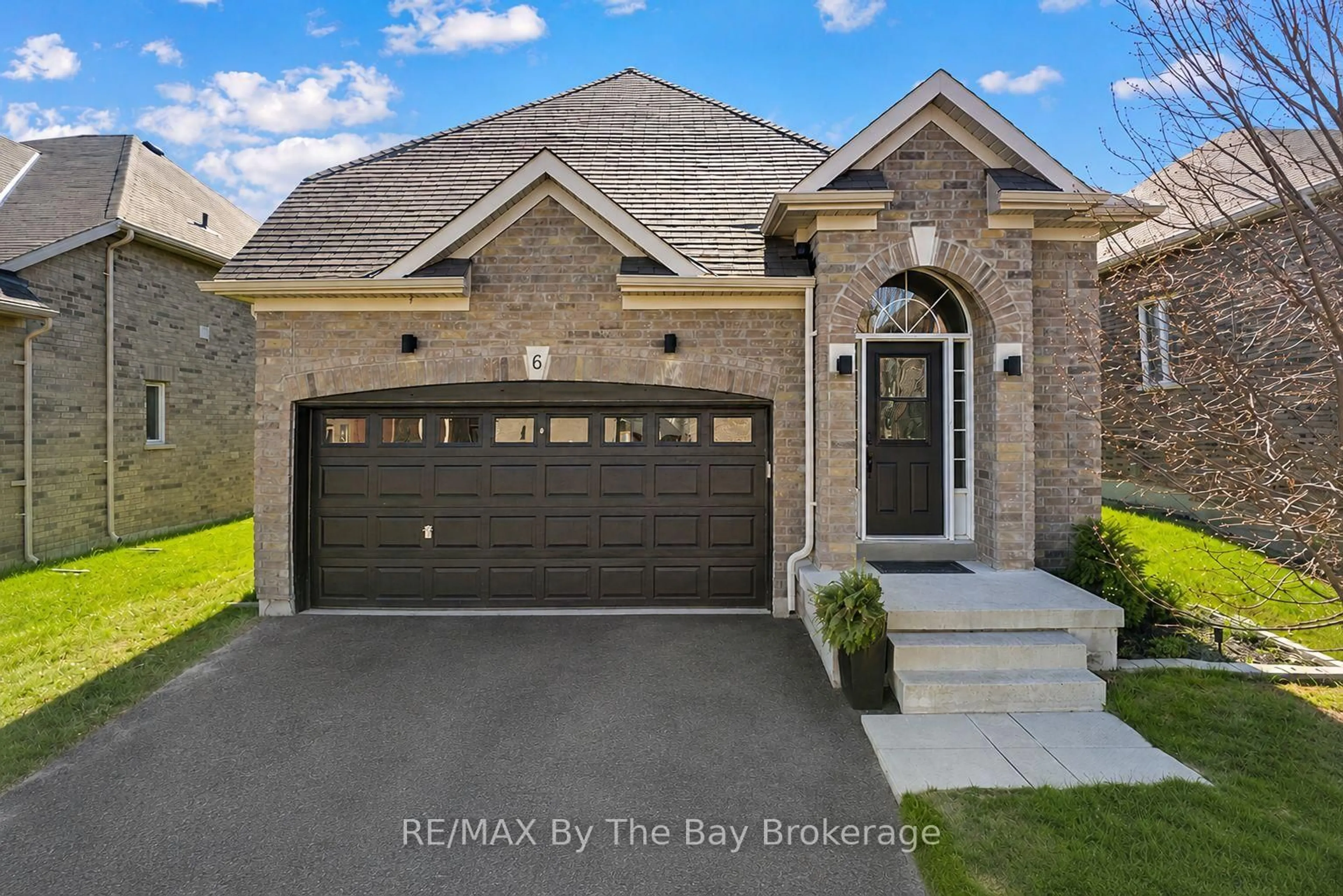 Home with brick exterior material, street for 6 Academy Ave, Wasaga Beach Ontario L9Z 0G9