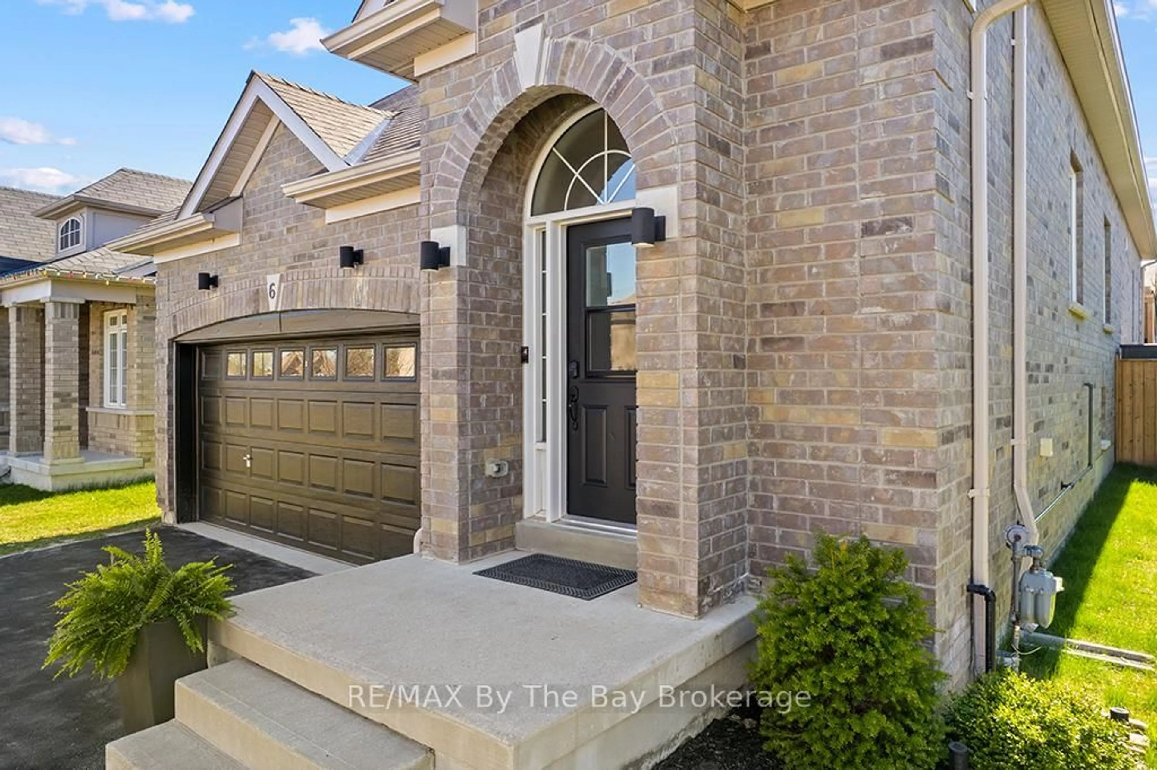 Home with brick exterior material, street for 6 Academy Ave, Wasaga Beach Ontario L9Z 0G9