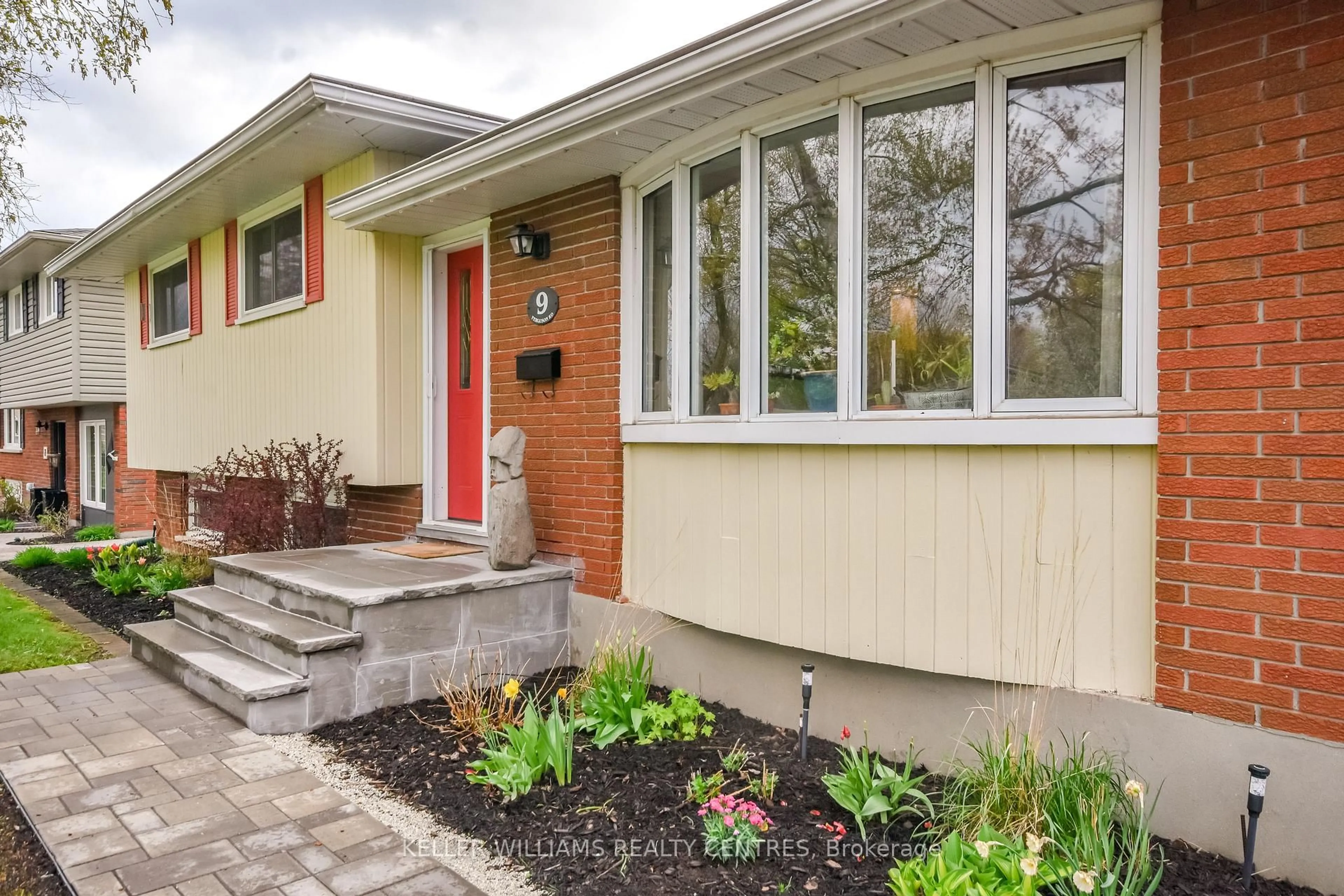 Home with brick exterior material, street for 9 Ferguson Rd, Collingwood Ontario L9Y 2Z9