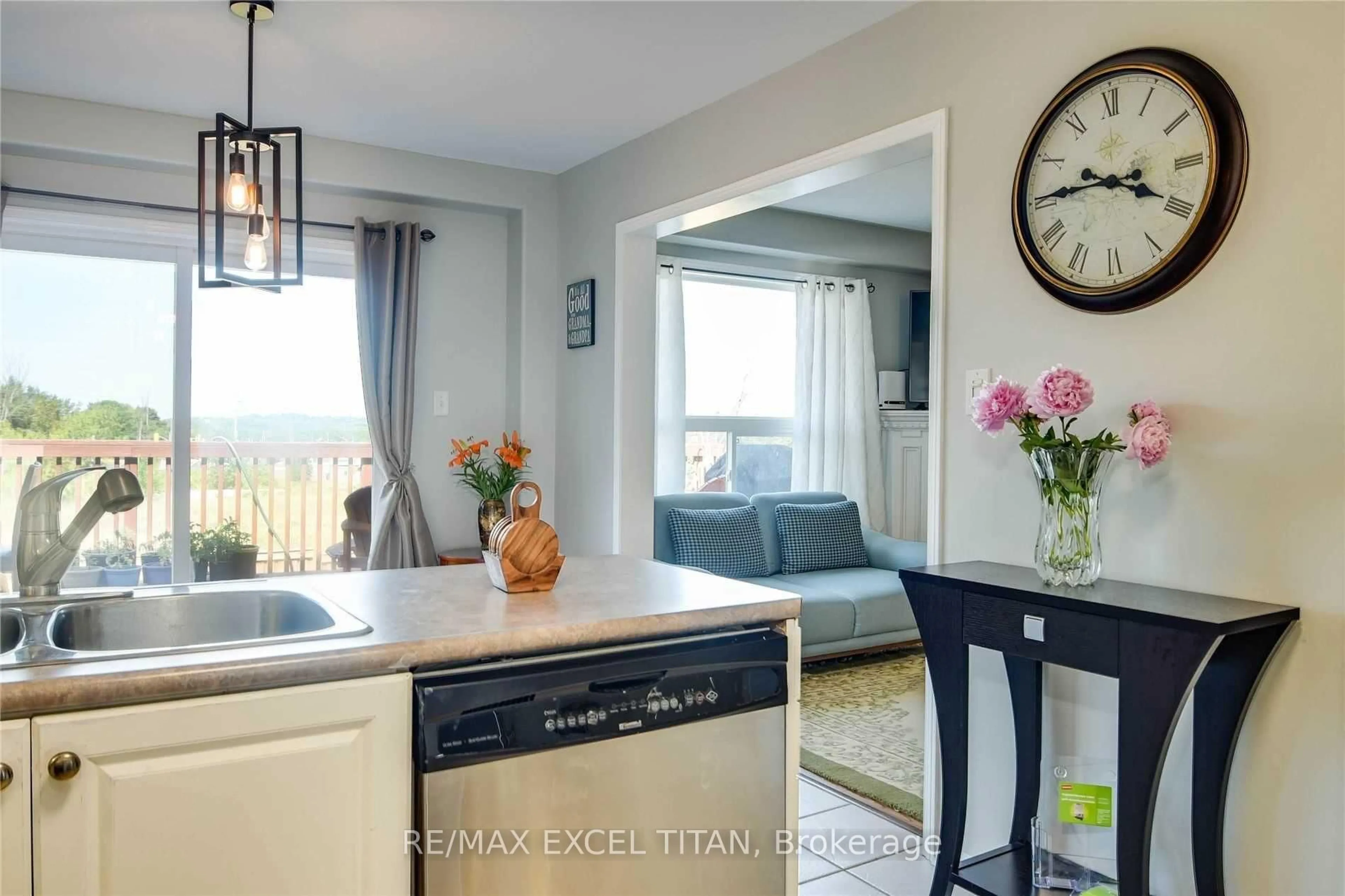 Open concept kitchen, unknown for 3196 Bass Lake Sdrd, Orillia Ontario L3V 7Y5