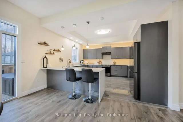 6 Dorothys Dr, Oro-Medonte 2