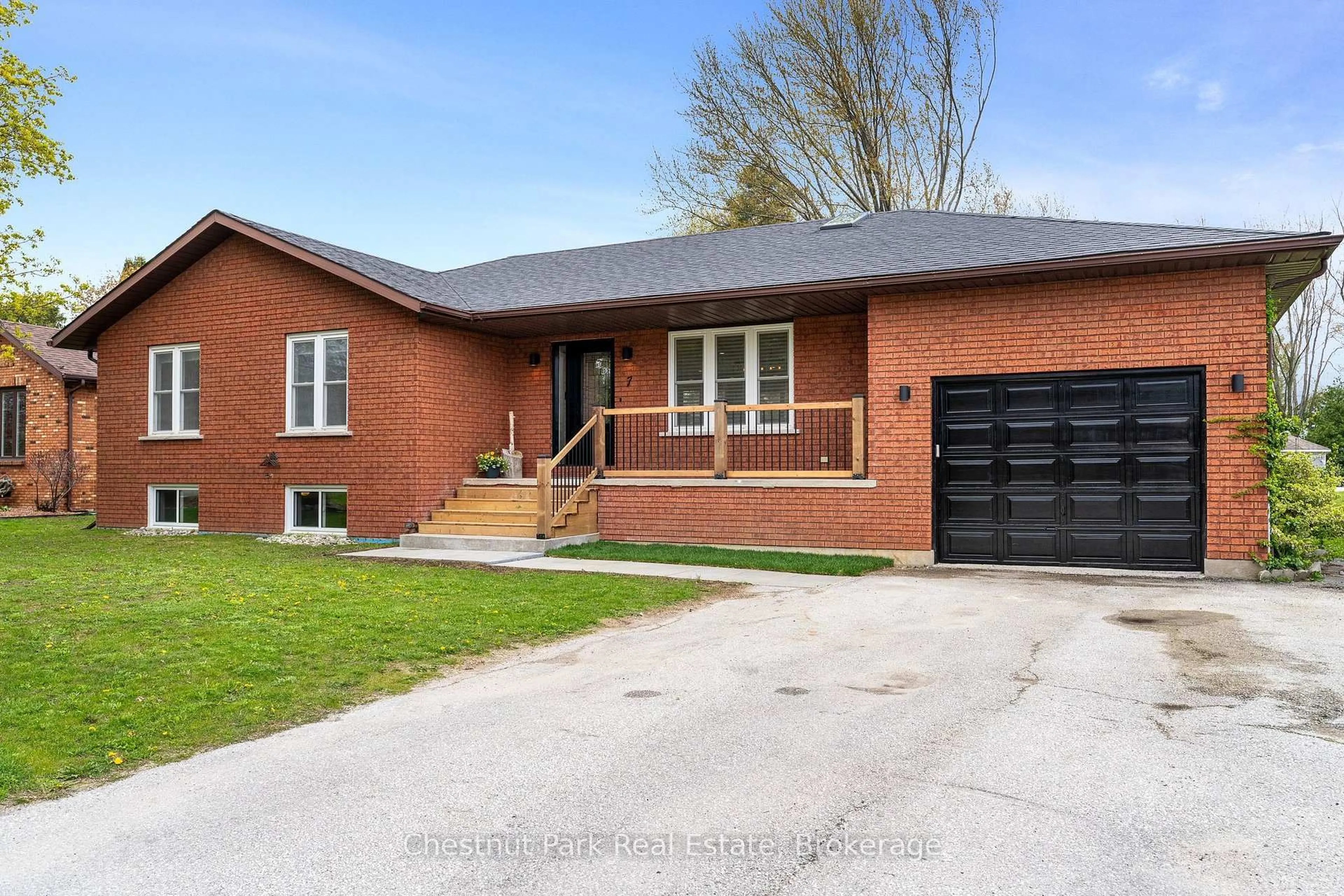 Home with brick exterior material, street for 7 McKean Blvd, Clearview Ontario L0M 1P0