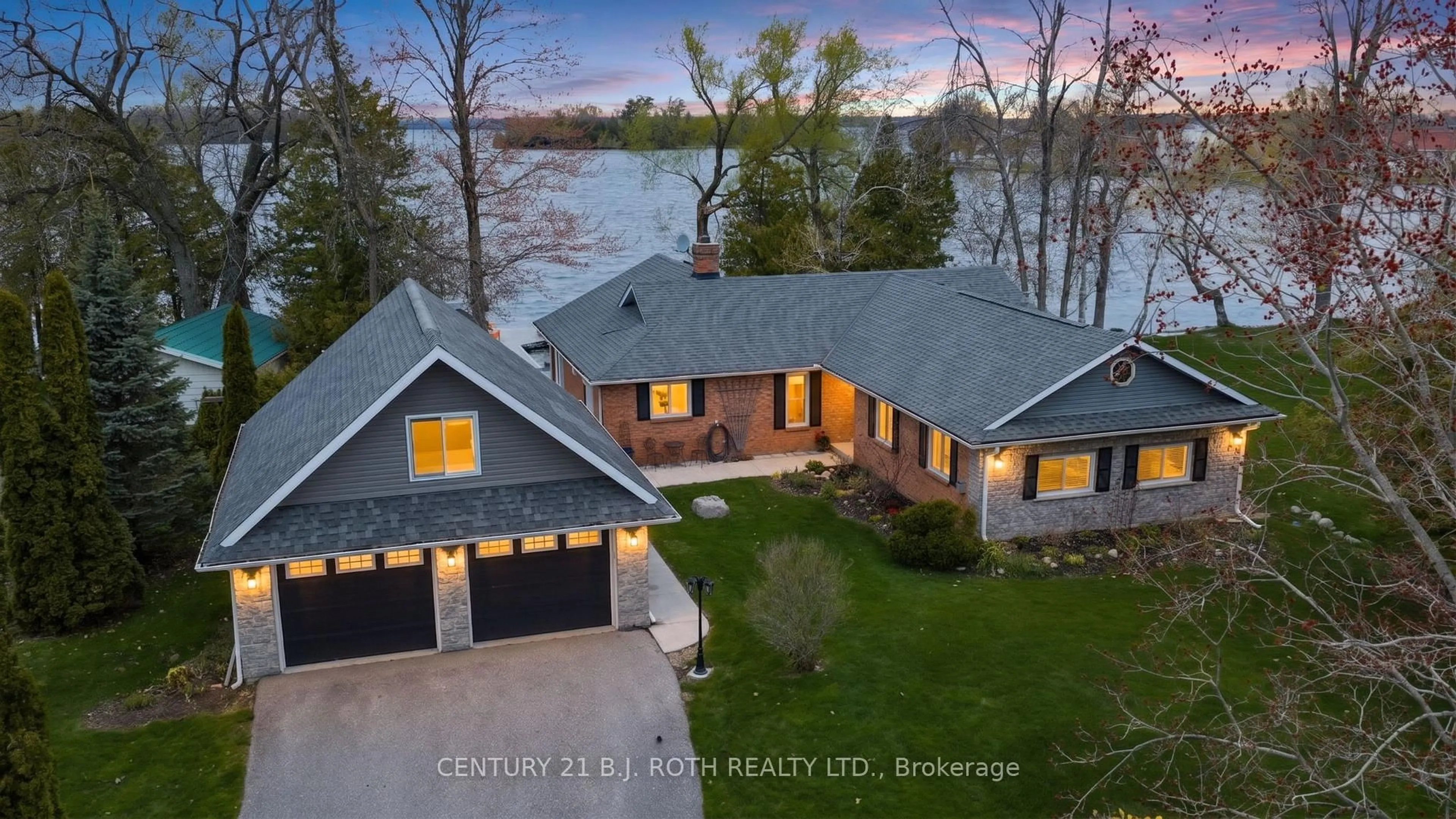 A pic from outside/outdoor area/front of a property/back of a property/a pic from drone, water/lake/river/ocean view for 4486 Fern Resort Rd, Ramara Ontario L3V 0Z1