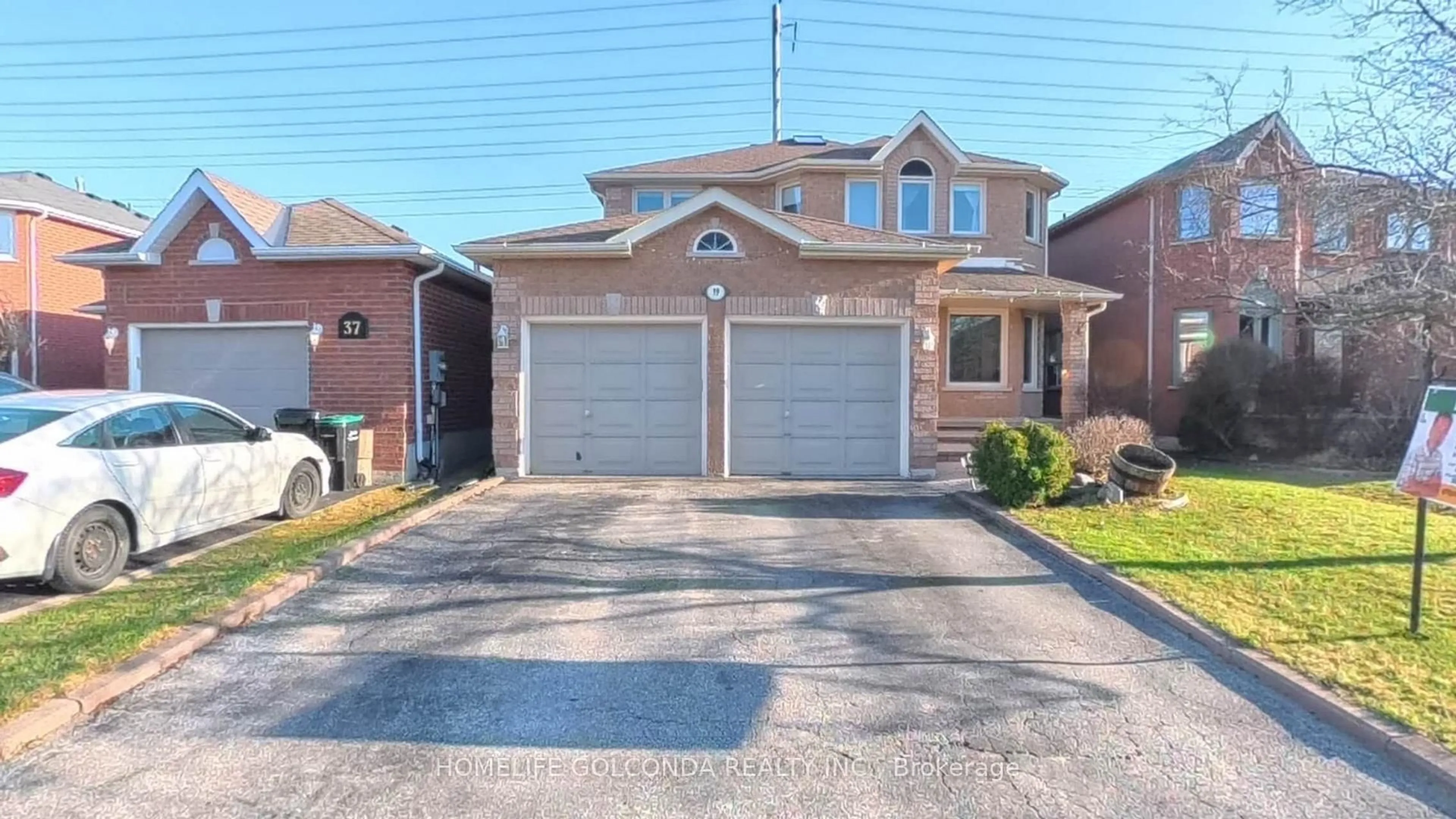 Home with brick exterior material, street for 39 Etherington Cres, Barrie Ontario L4N 7T2