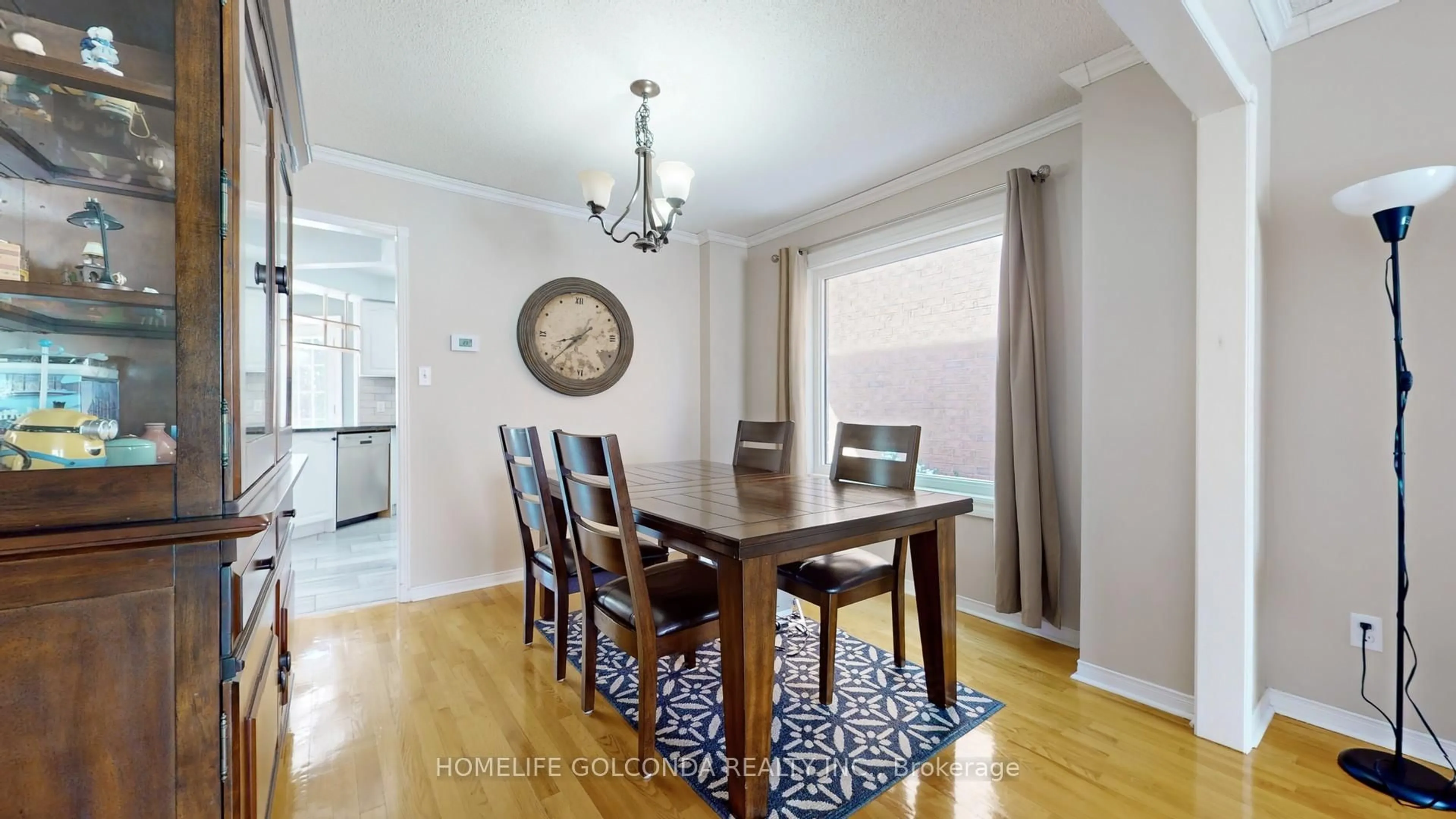 Dining room, wood/laminate floor for 39 Etherington Cres, Barrie Ontario L4N 7T2