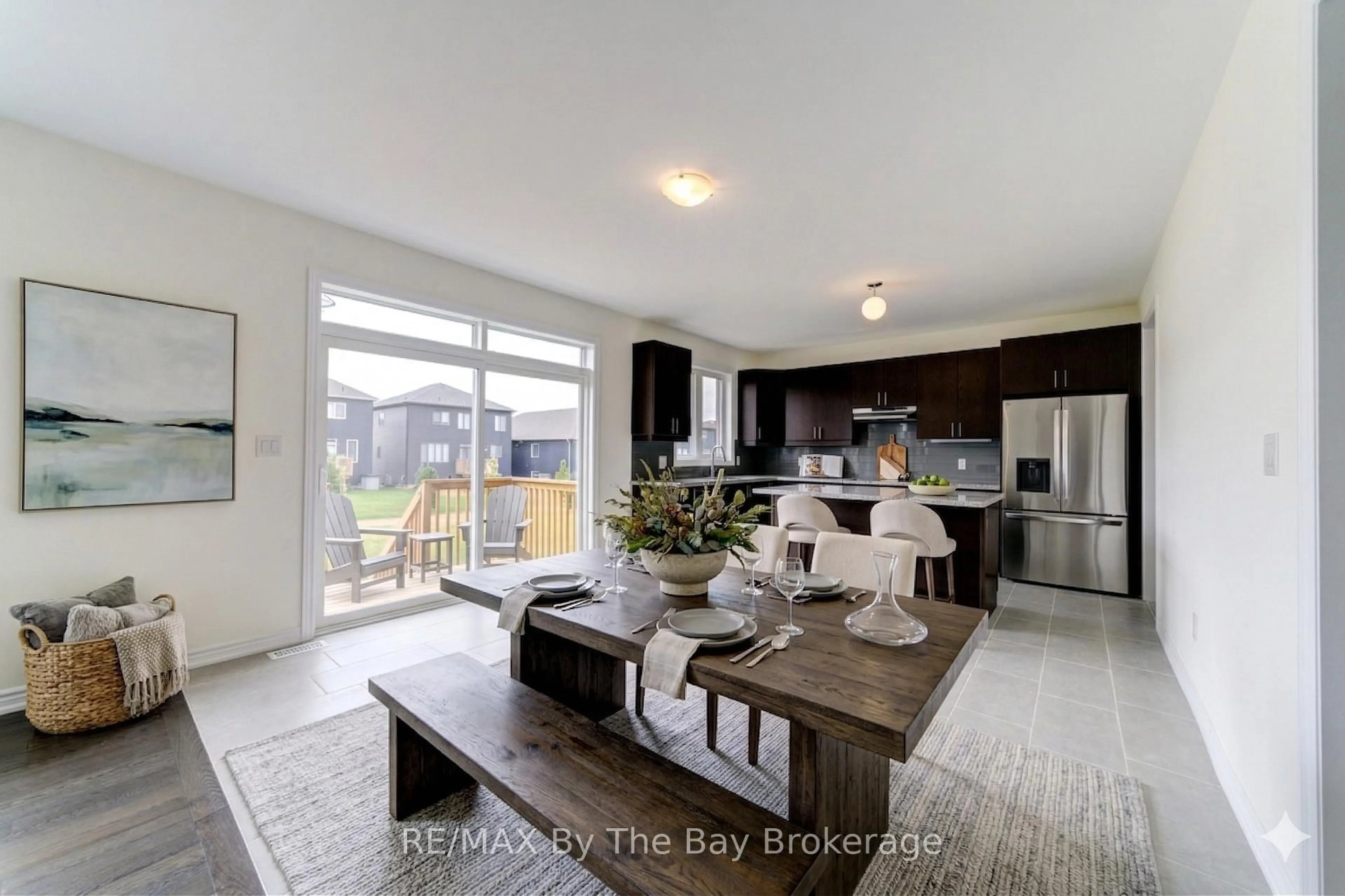 Open concept kitchen, unknown for 174 Mapleside Dr, Wasaga Beach Ontario L9Z 0L4