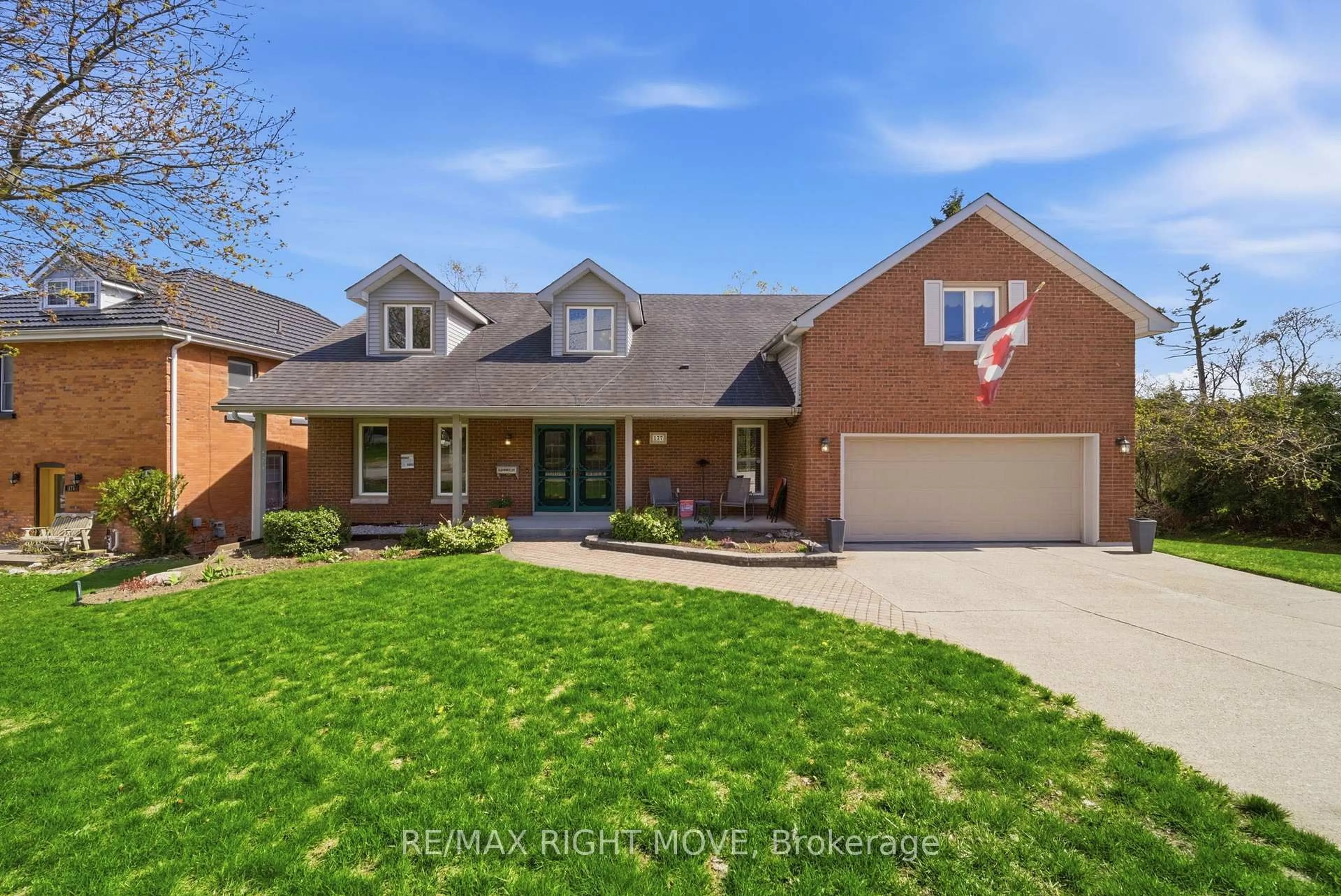 Home with brick exterior material, street for 177 Brant St, Orillia Ontario L3V 3N8