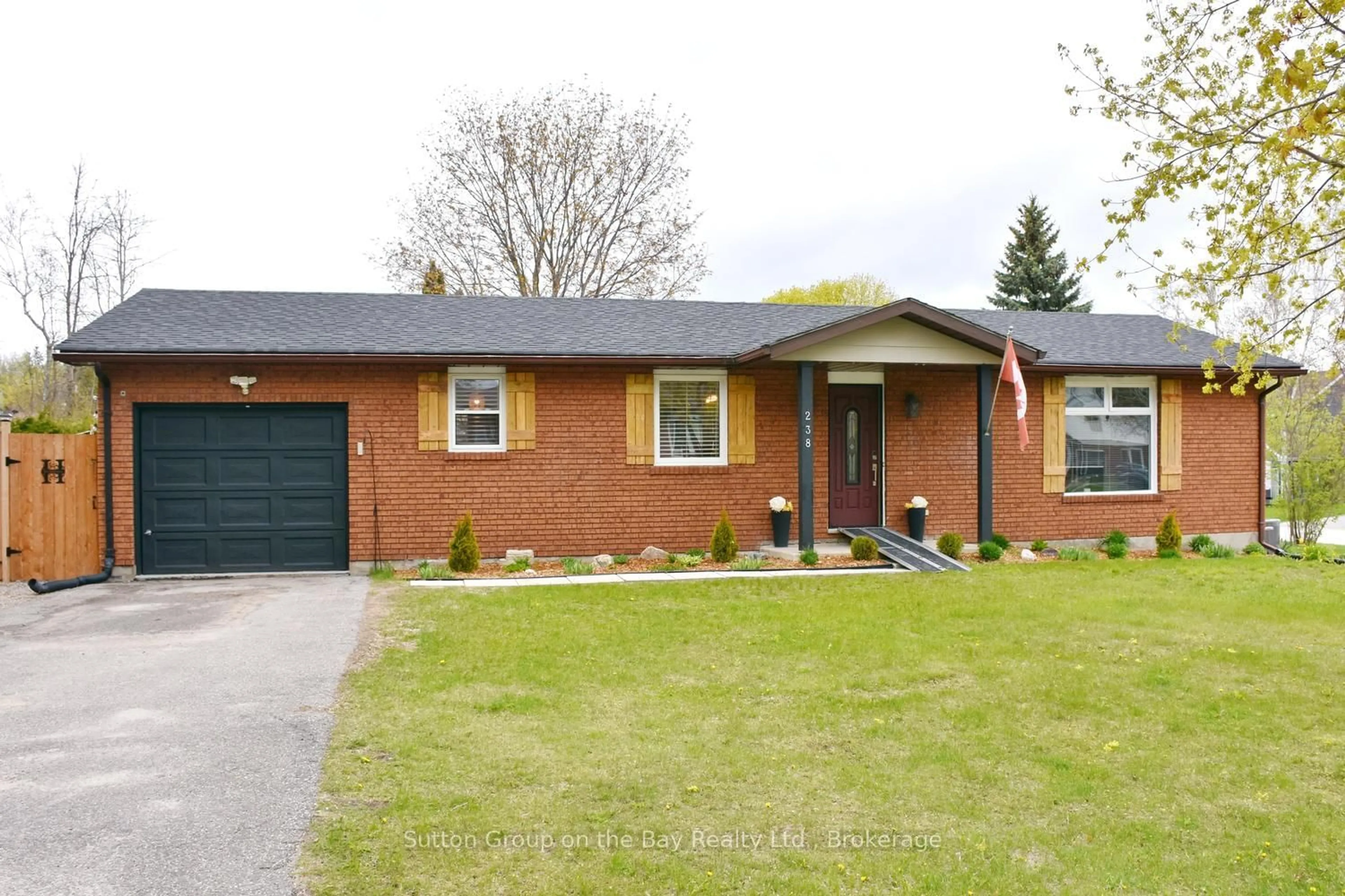 Home with brick exterior material, street for 238 McCrea Dr, Clearview Ontario L0M 1S0