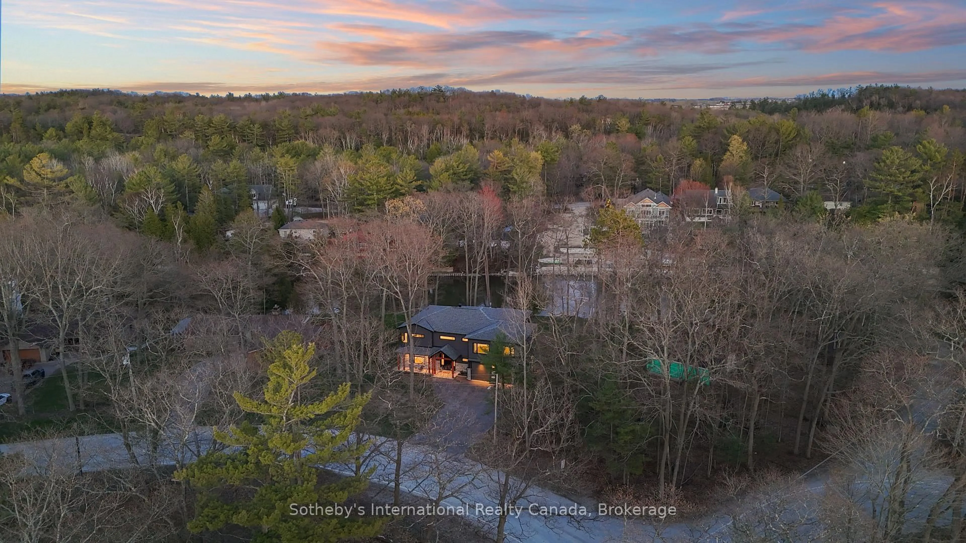 A pic from outside/outdoor area/front of a property/back of a property/a pic from drone, forest/trees view for 71 OAK LEA Blvd, Wasaga Beach Ontario L9Z 2V1