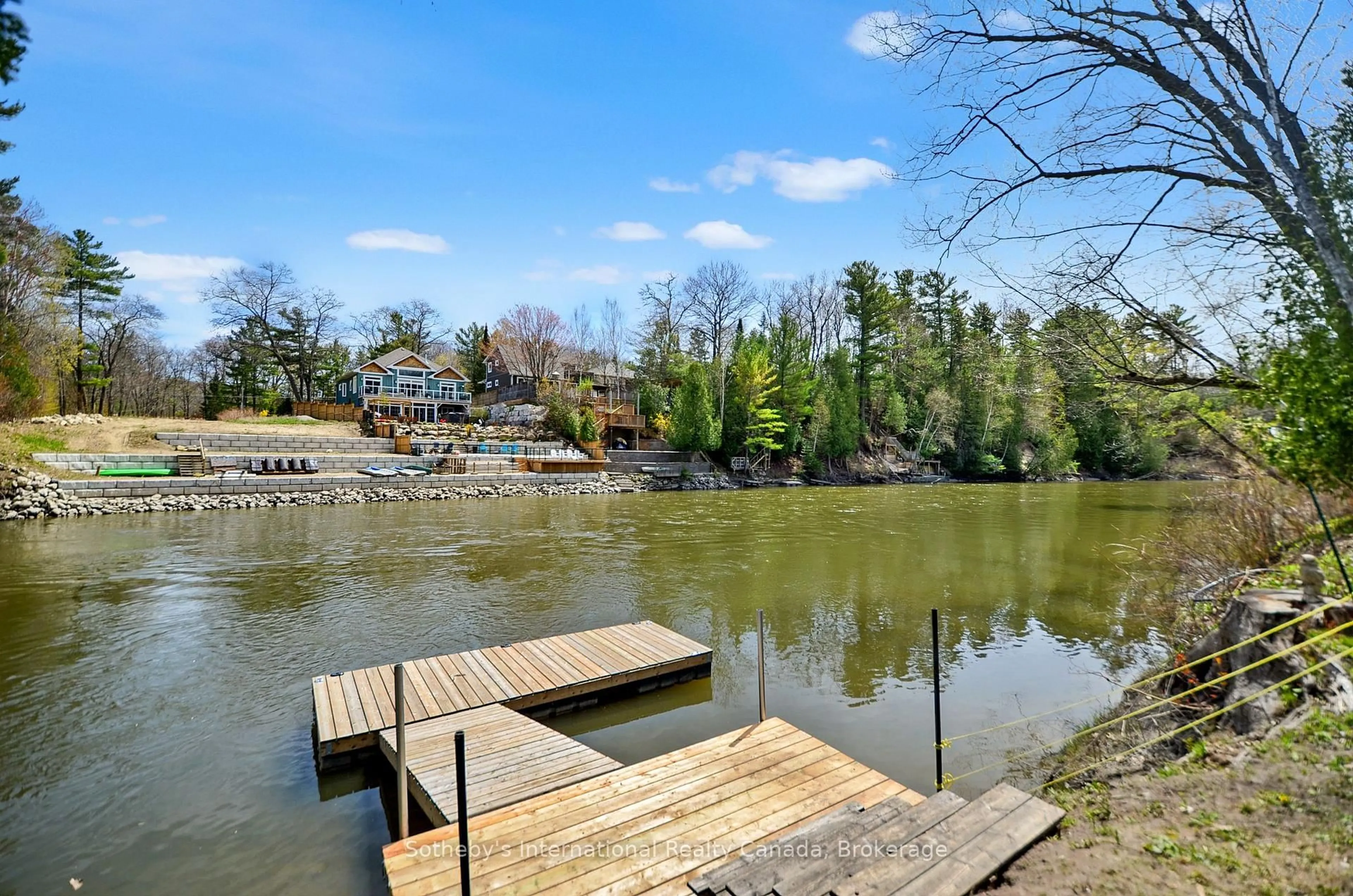 Patio, water/lake/river/ocean view for 71 OAK LEA Blvd, Wasaga Beach Ontario L9Z 2V1
