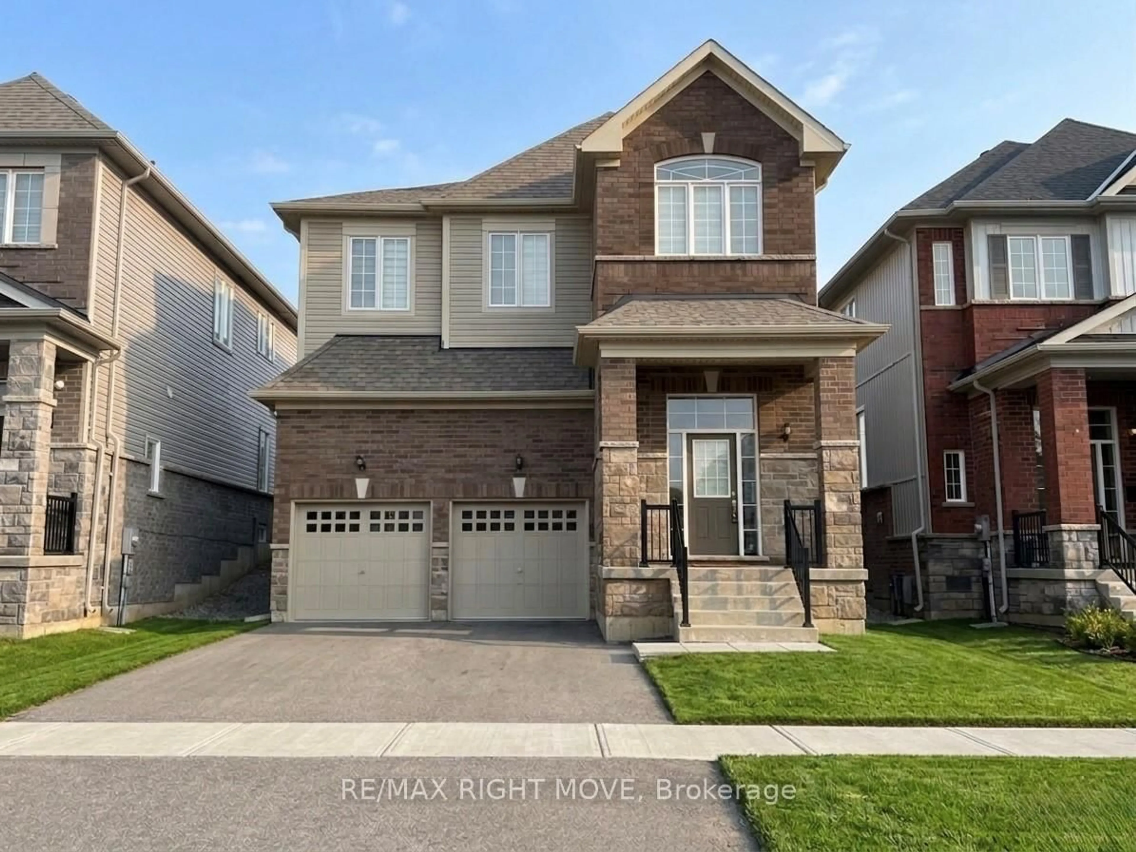 Home with brick exterior material, street for 90 Atlantis Dr, Orillia Ontario L3V 8L4