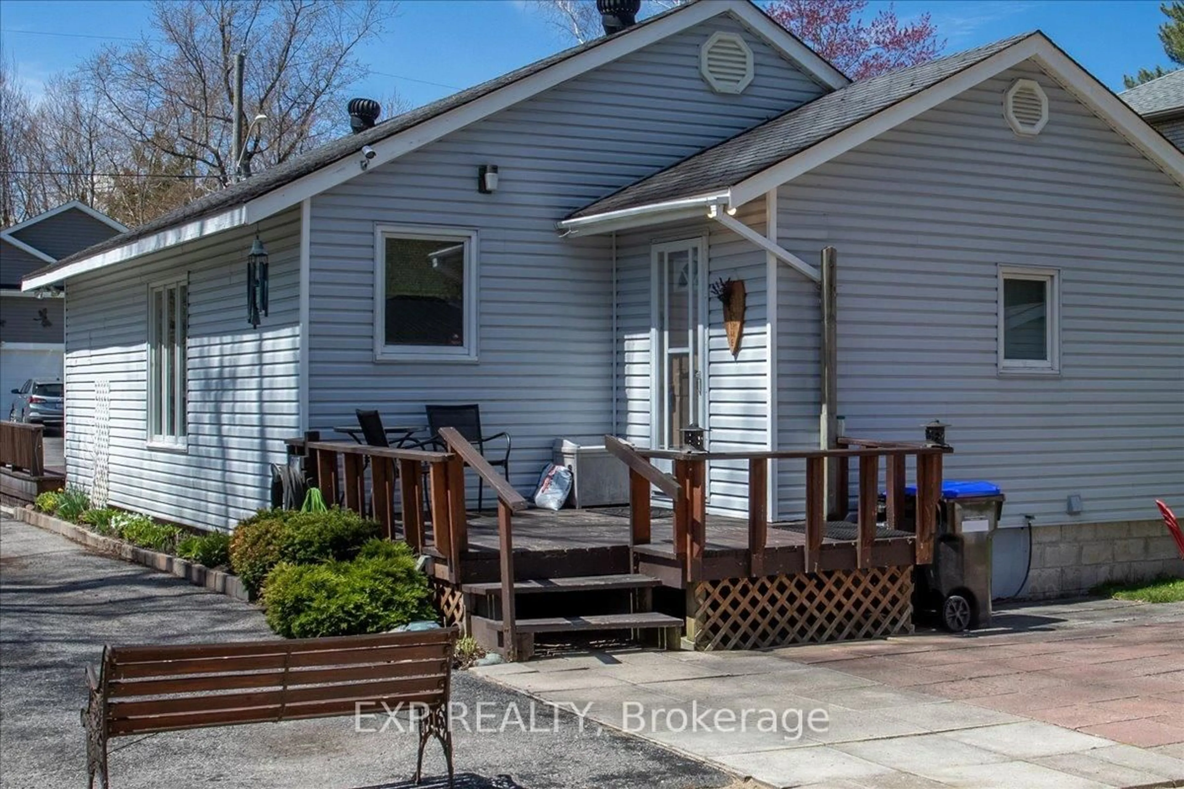 Unknown for 69 33rd St, Wasaga Beach Ontario L9Z 2C1