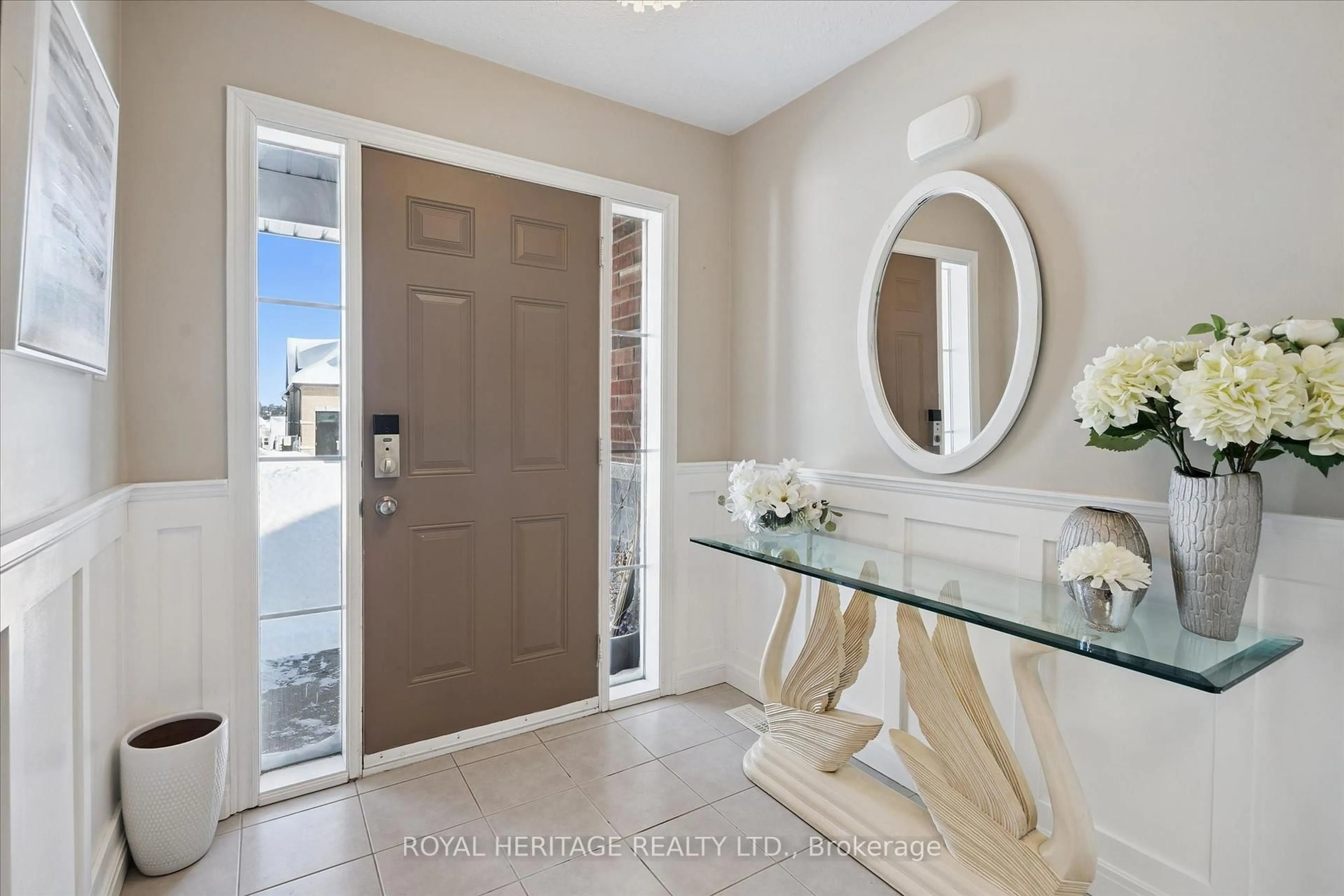 Indoor entryway for 3074 Emperor Dr, Orillia Ontario L3V 0G4