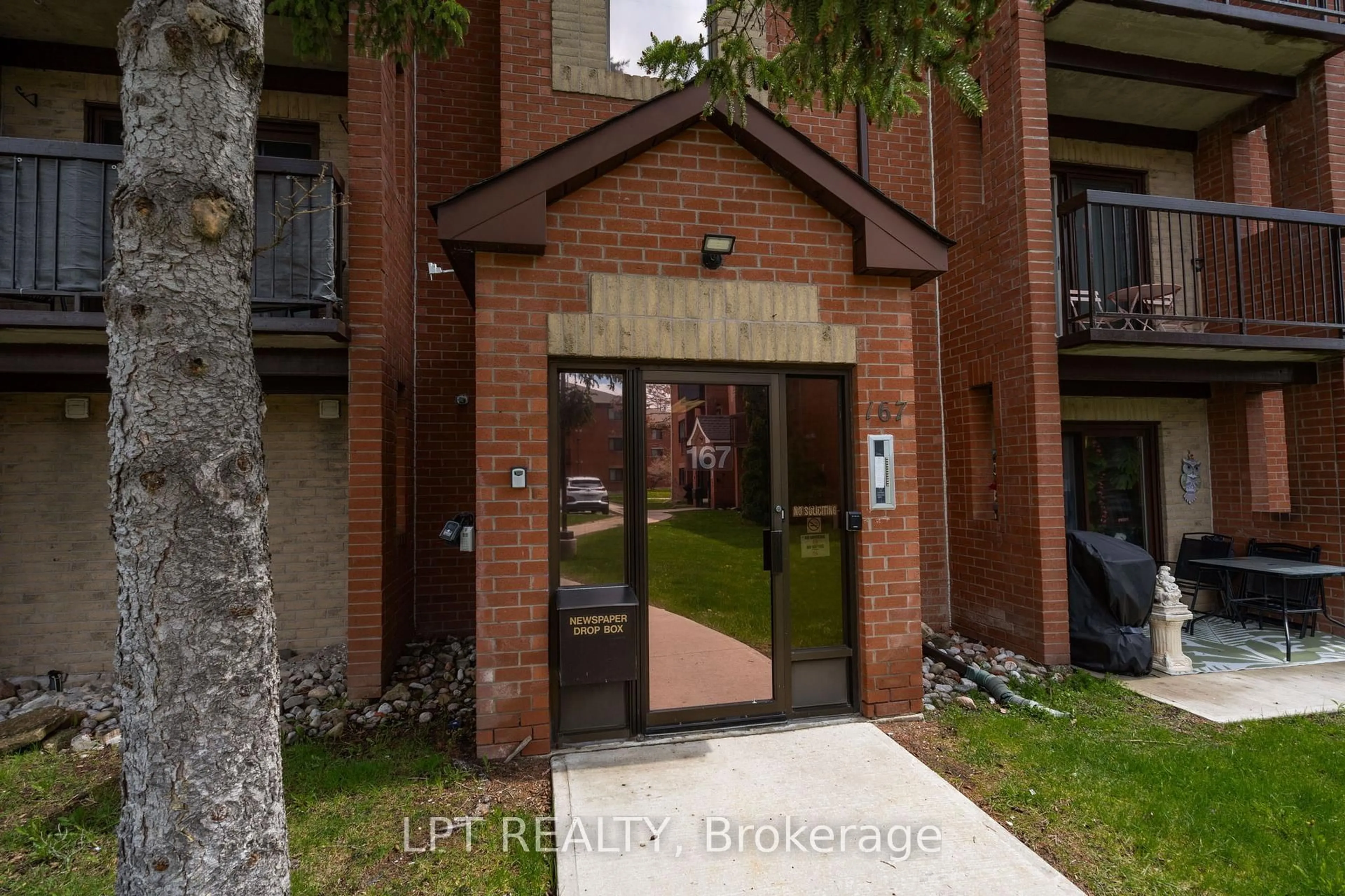 Unknown for 167 Edgehill Dr #E11, Barrie Ontario L4N 1L9