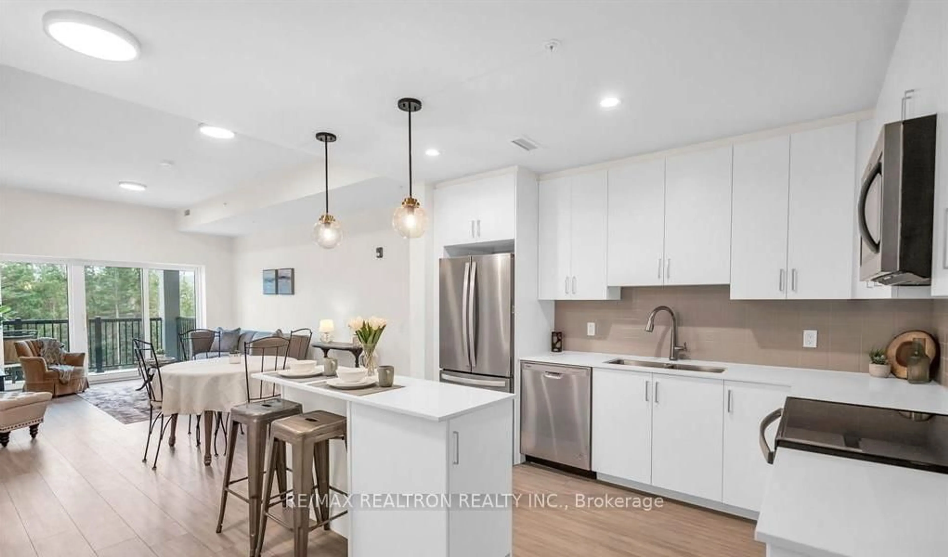 Open concept kitchen, ceramic/tile floor for 121 Mary St #309, Clearview Ontario L0M 1G0