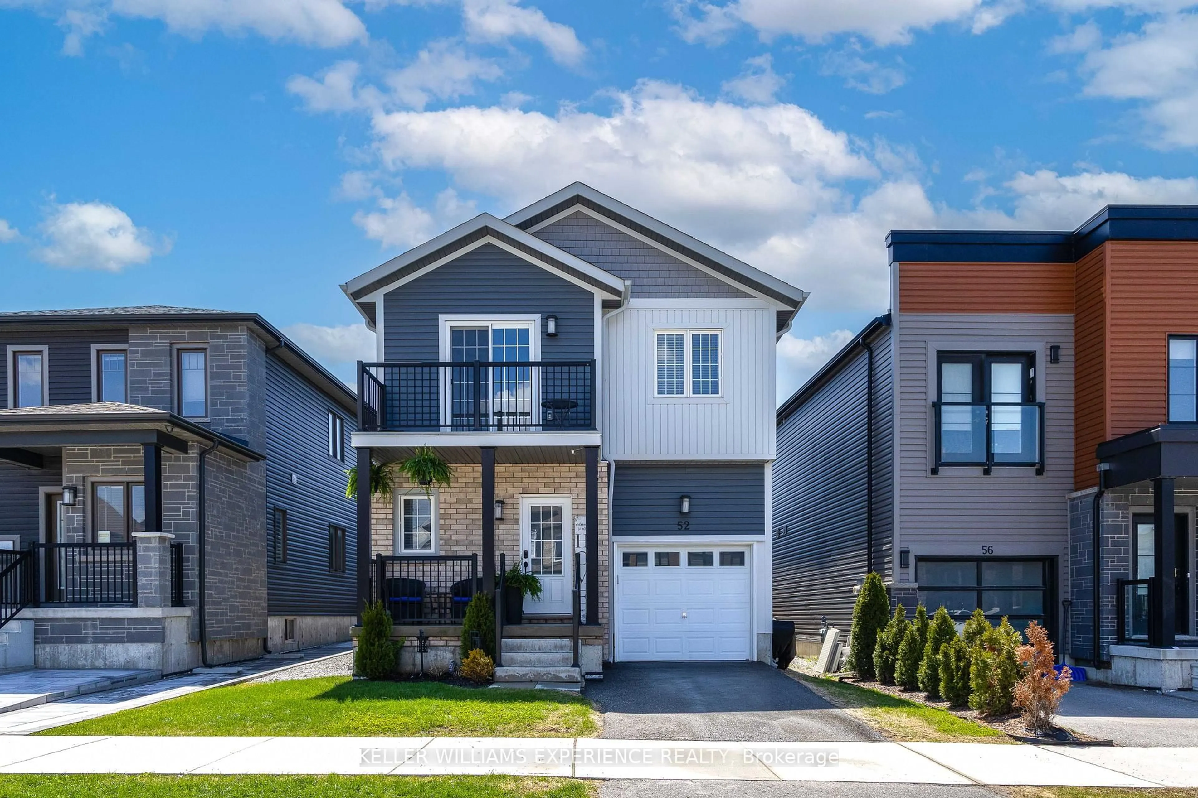 Home with vinyl exterior material, street for 52 Mabern St, Barrie Ontario L9J 0J2