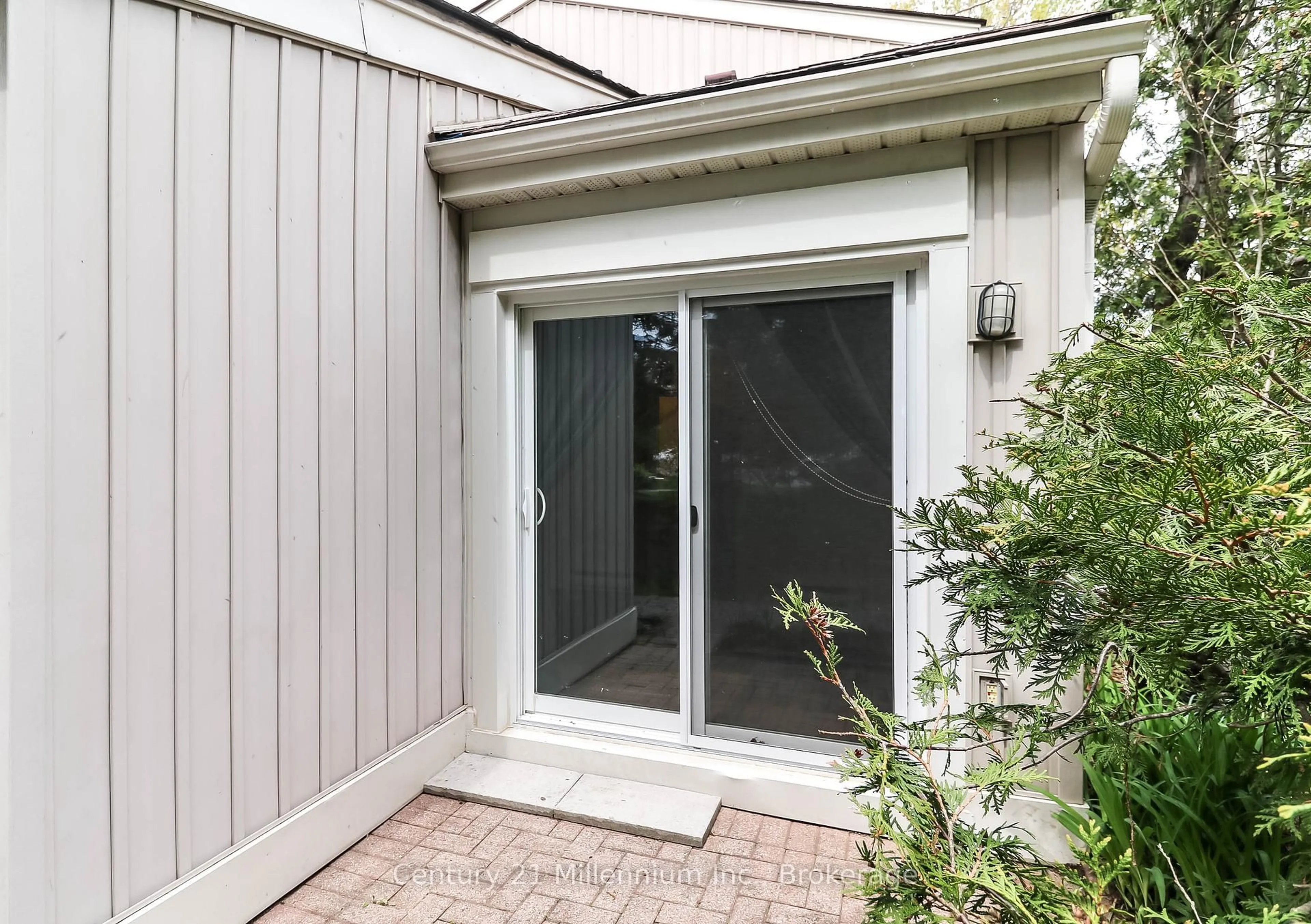 Patio, street for 22 Dawson Dr #538, Collingwood Ontario L9Y 5B4