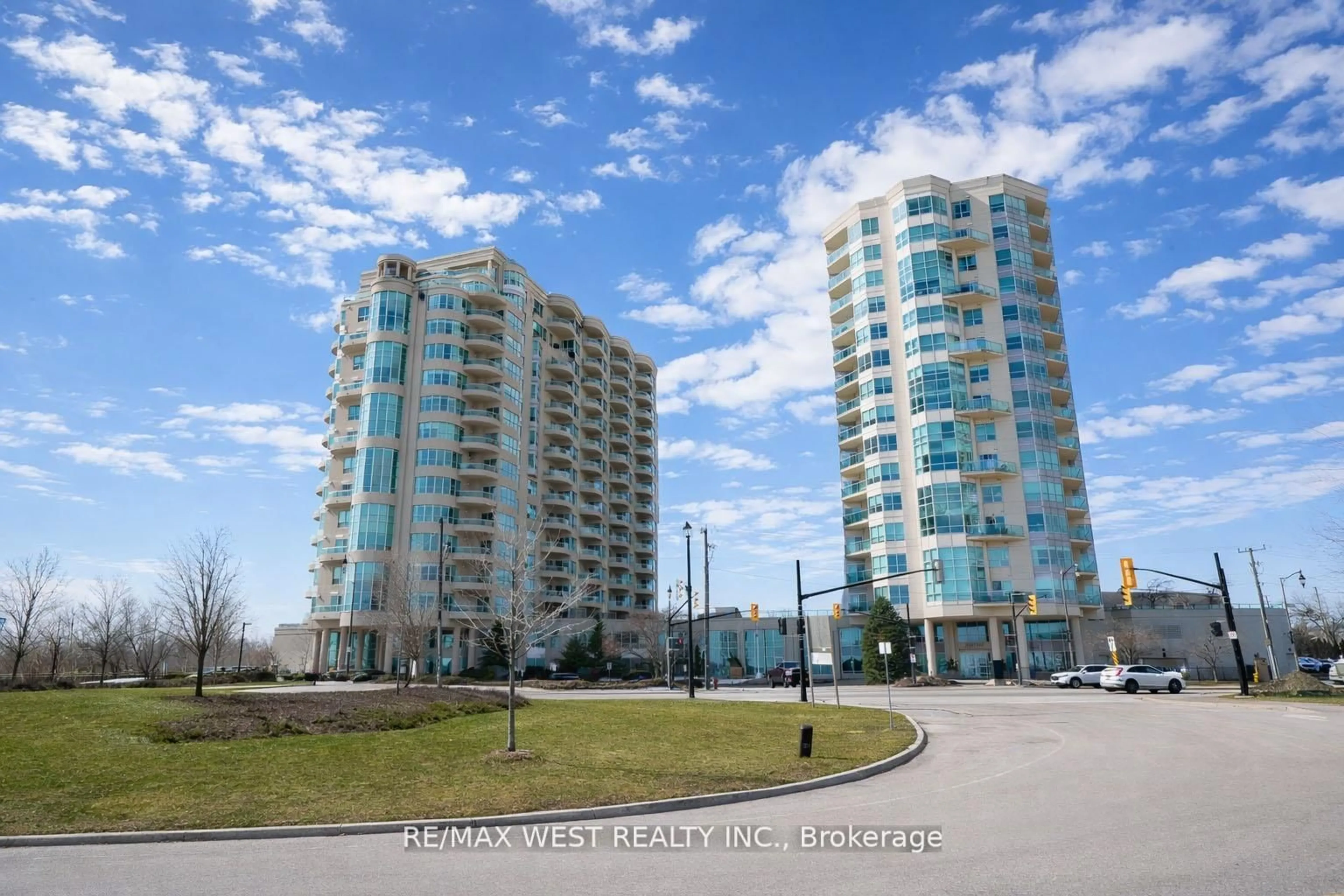 Unknown for 2 Toronto St #PH1 1, Barrie Ontario L4N 9R2