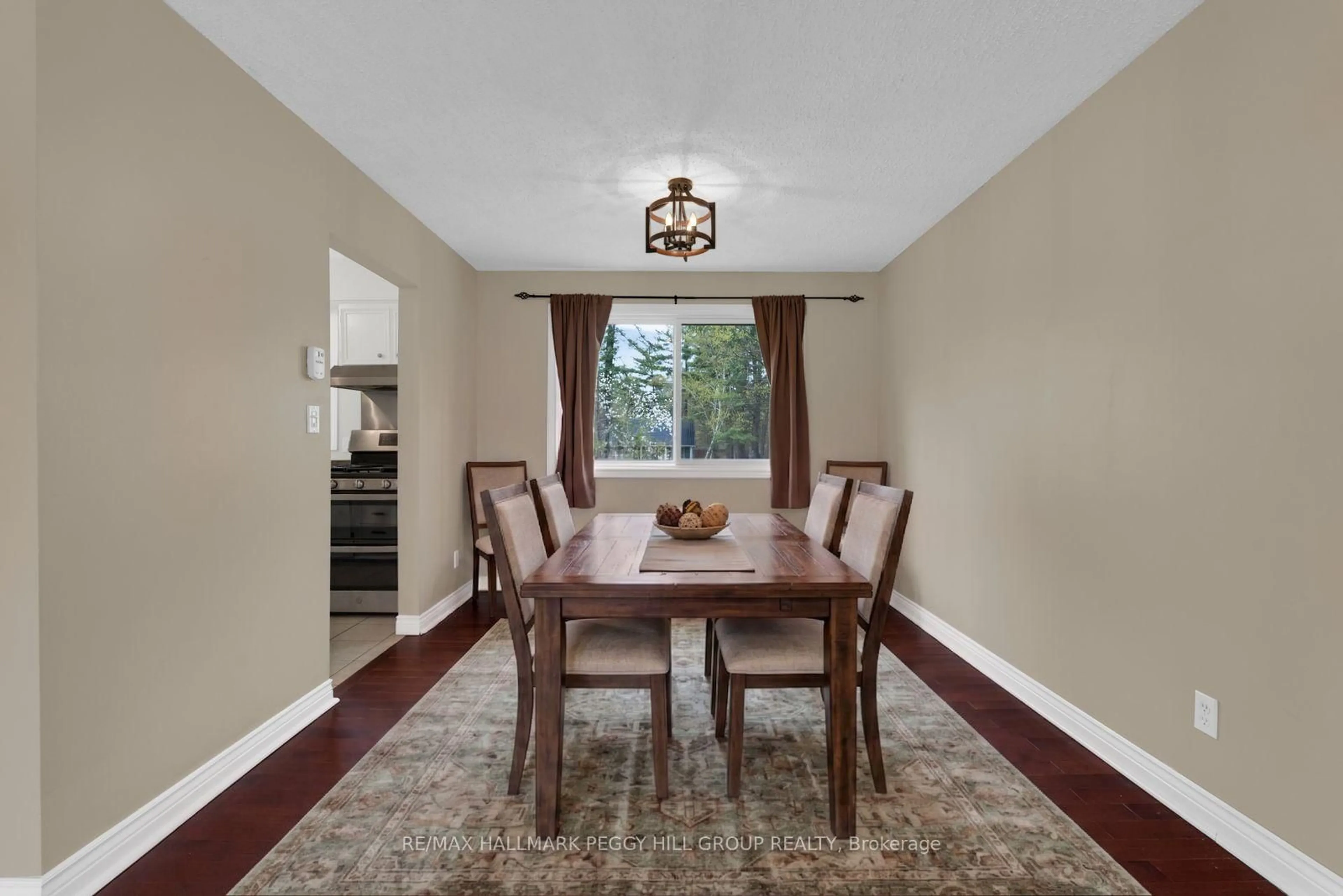 Dining room, unknown for 1878 Ridley Blvd, Severn Ontario L3V 7J2