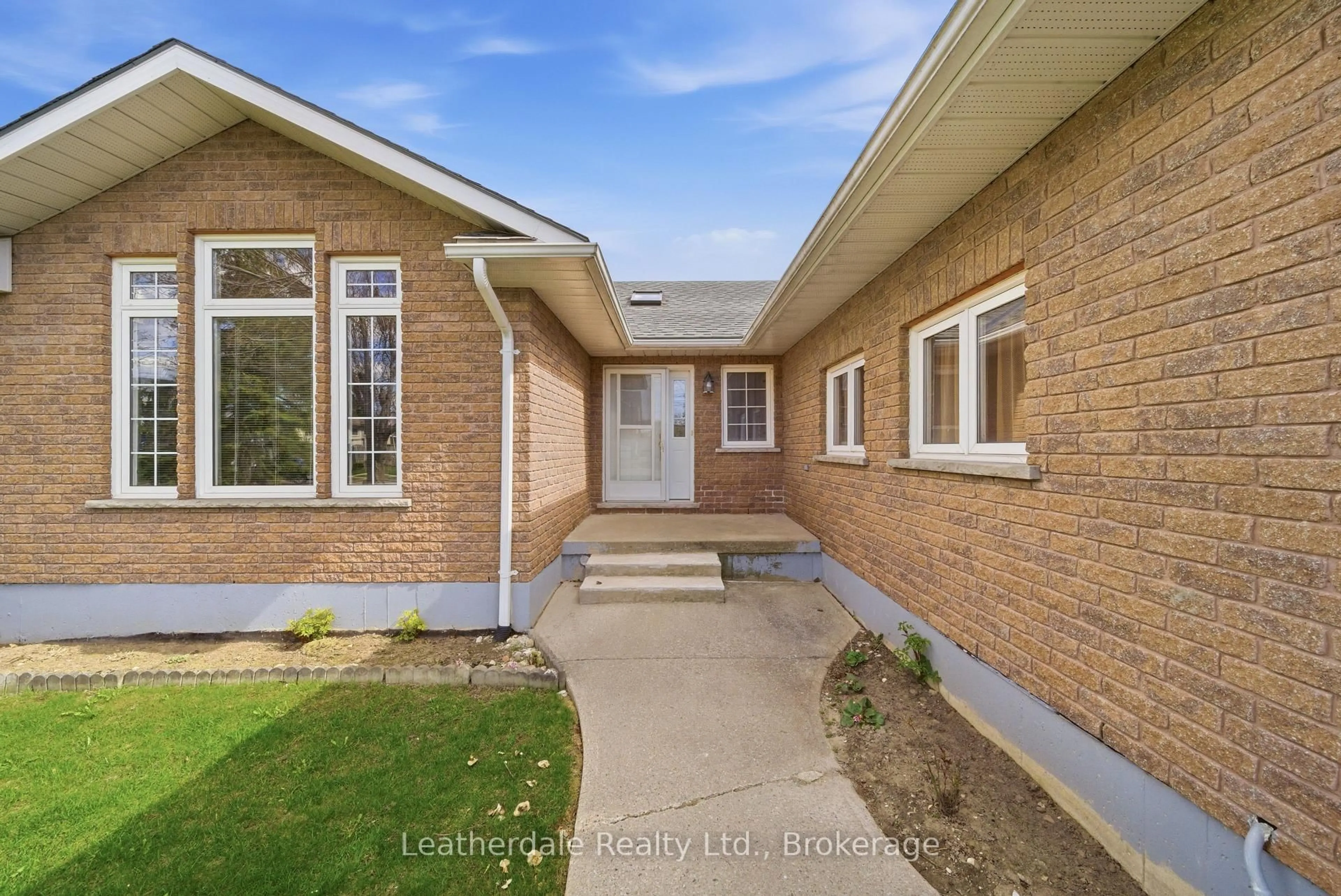 Home with brick exterior material, street for 3 Rosemary Rd, Orillia Ontario L3V 3P6