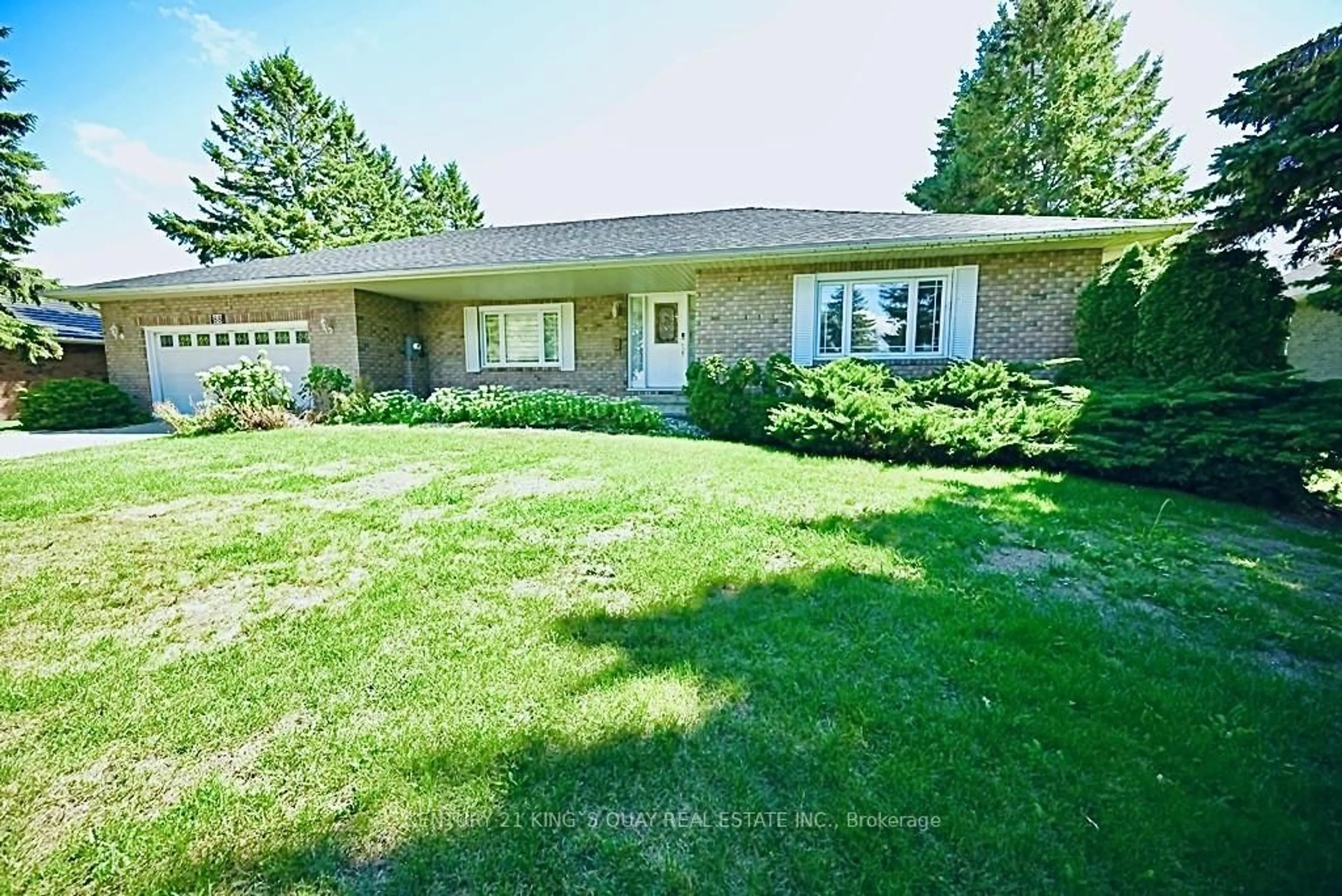 A pic from outside/outdoor area/front of a property/back of a property/a pic from drone, street for 88 Bayshore Dr, Ramara Ontario L0K 1B0